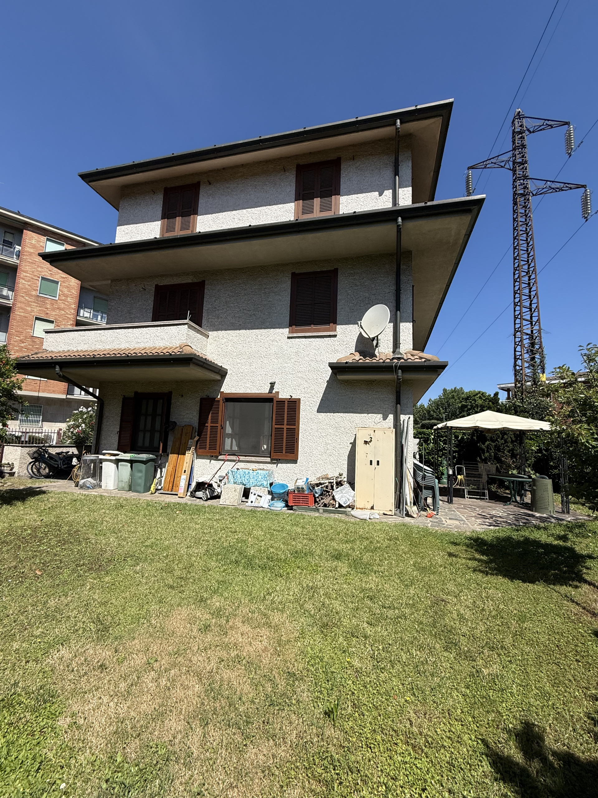 Casa indipendente con giardino in via filippo beltrame 20, Vimodrone