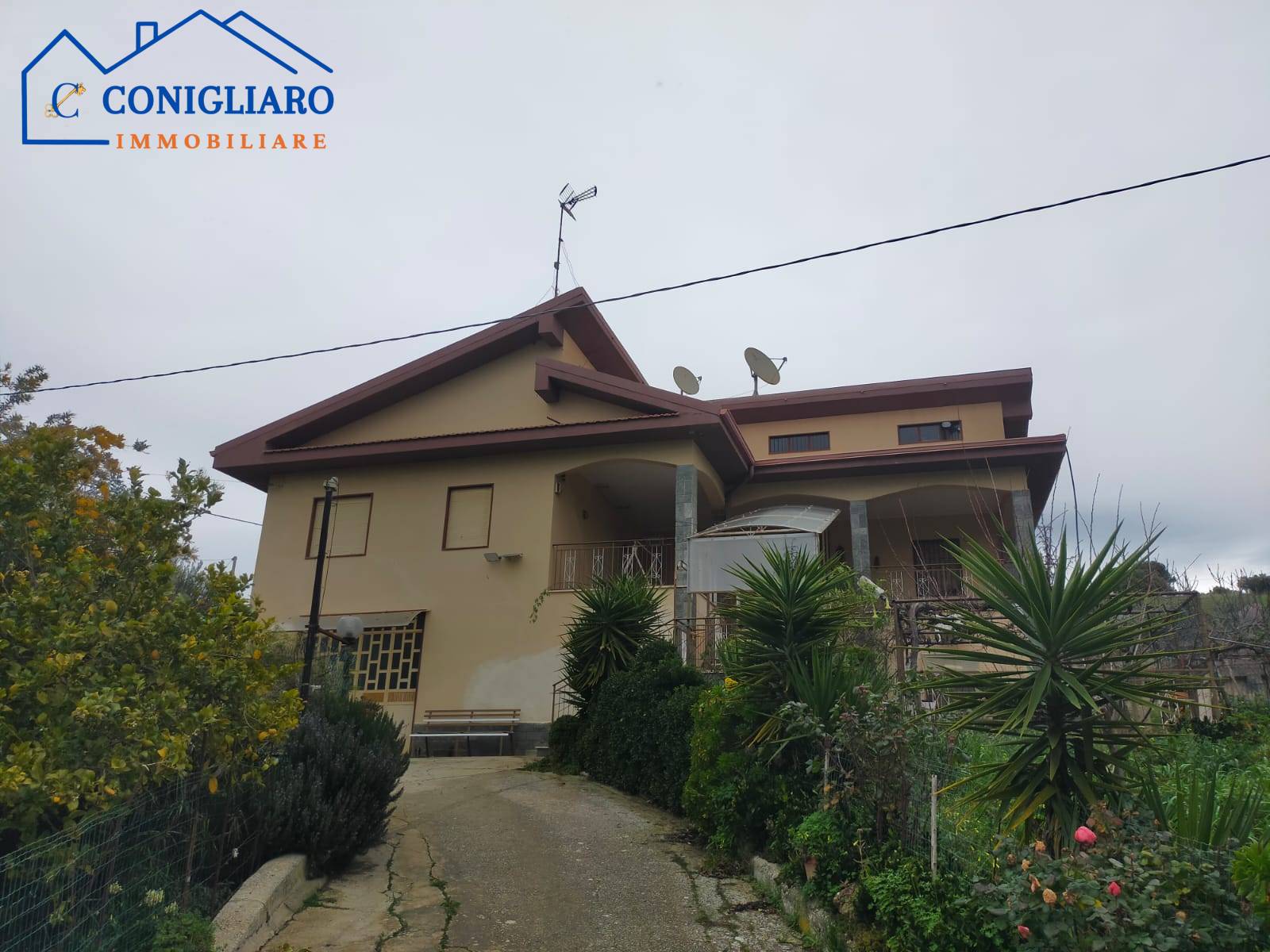 Villa in vendita a Baucina