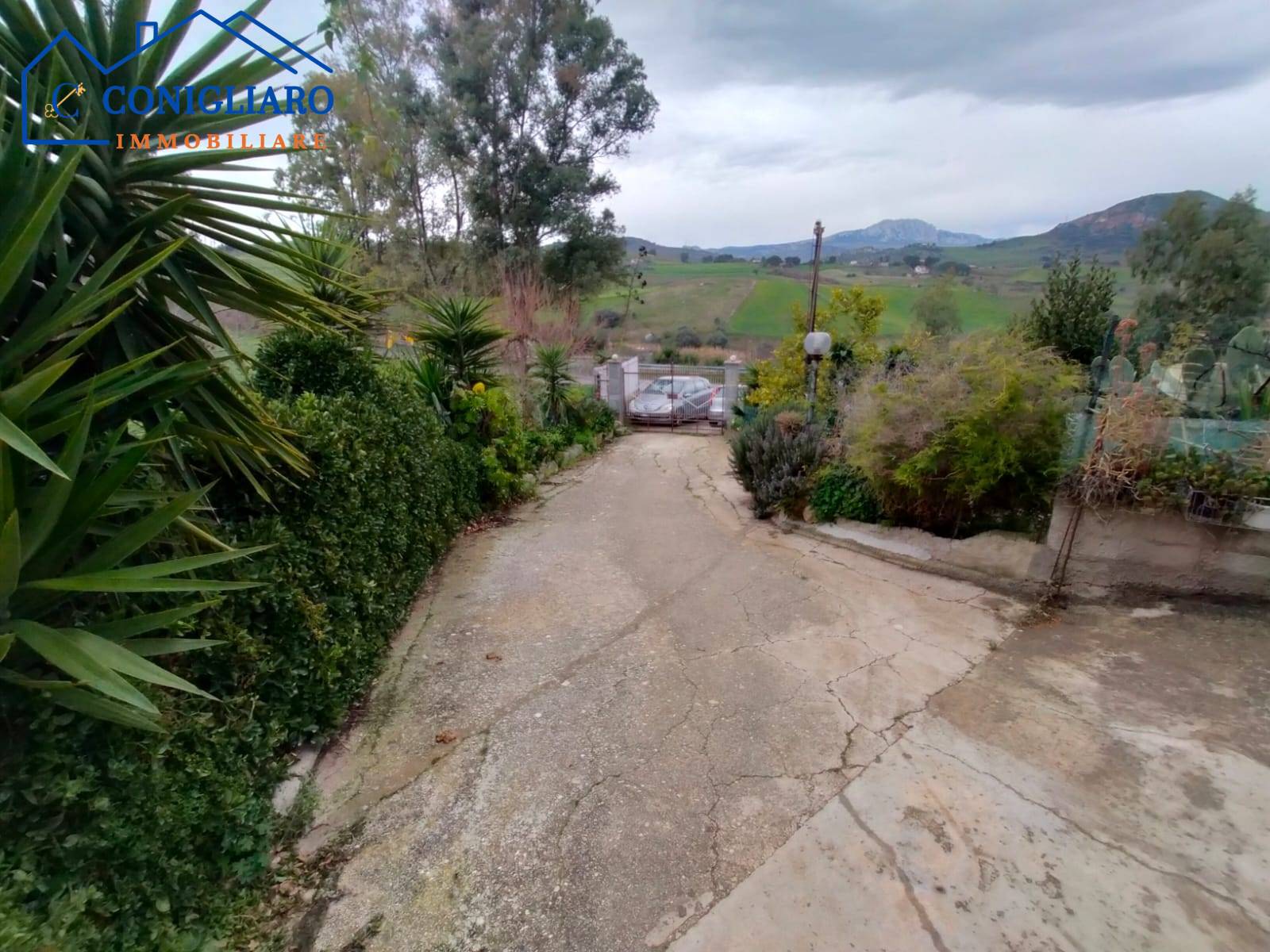 Villa in vendita a Baucina