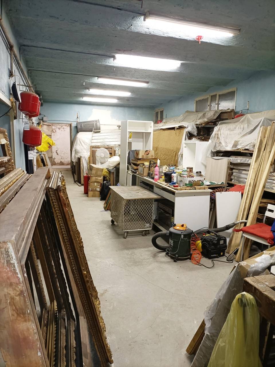 Locale commerciale in vendita a Milano, Romolo