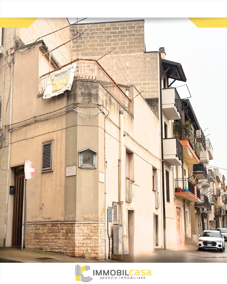 Casa indipendente da ristrutturare, Altamura zona arnaldo da brescia