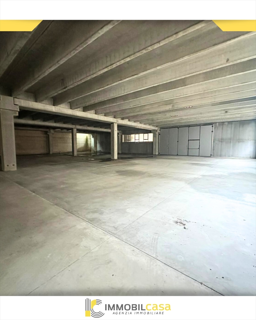 Magazzino in affitto, Altamura zona industriale via gravina