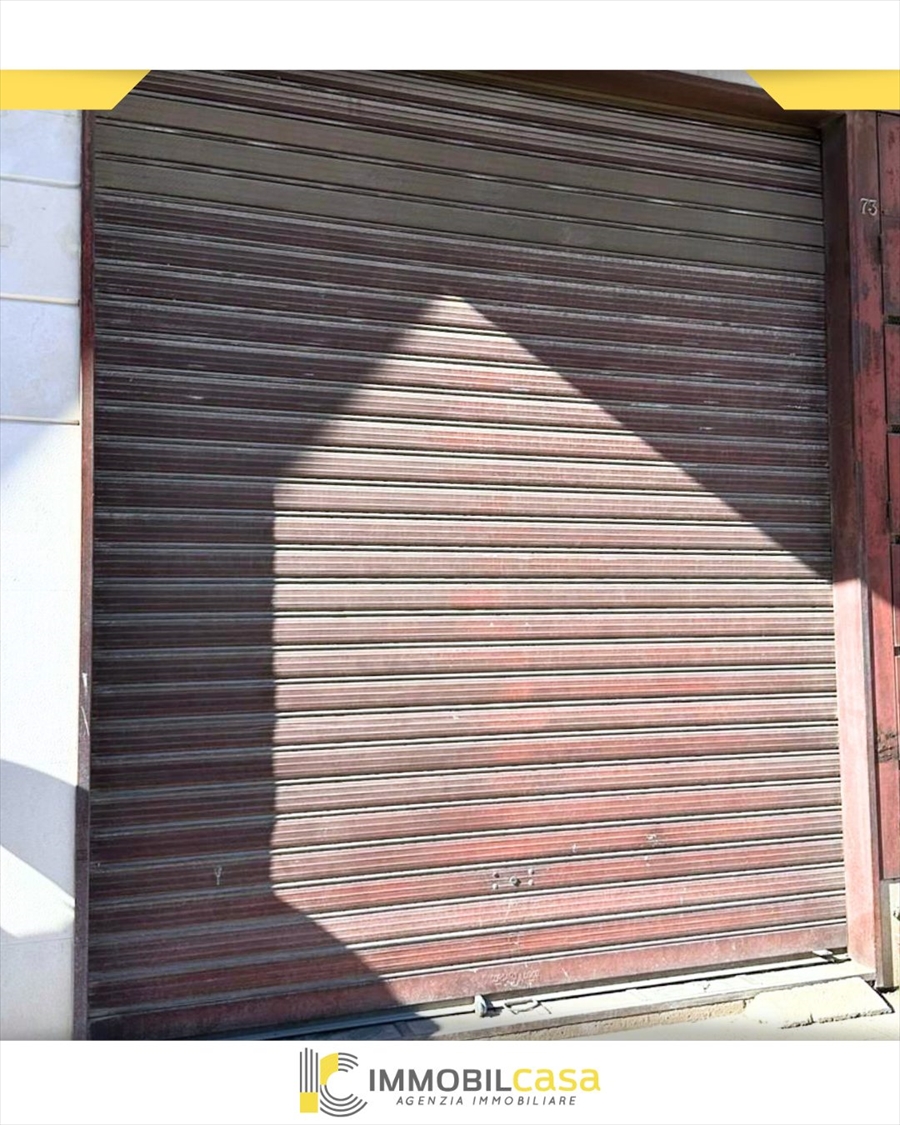Magazzino in affitto, Altamura via parisi