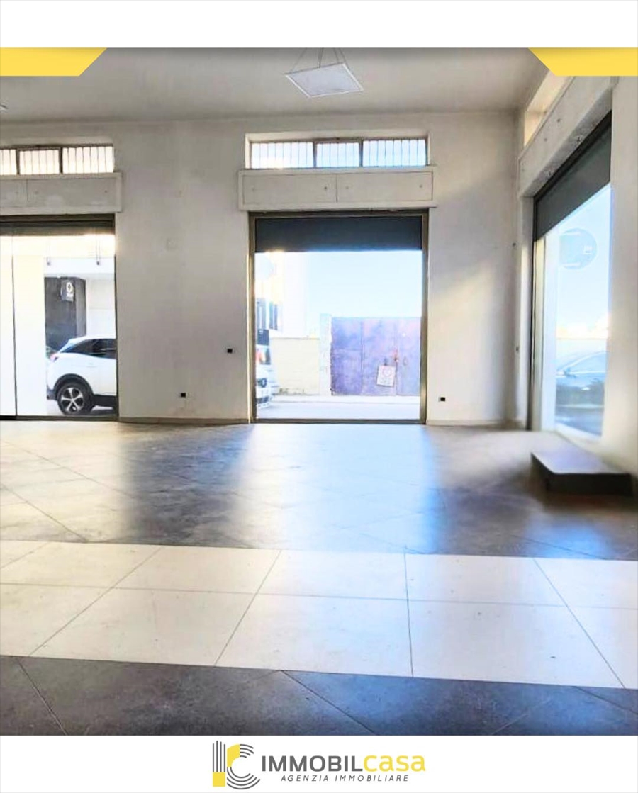 Locale commerciale in vendita, Altamura zona via fezzan