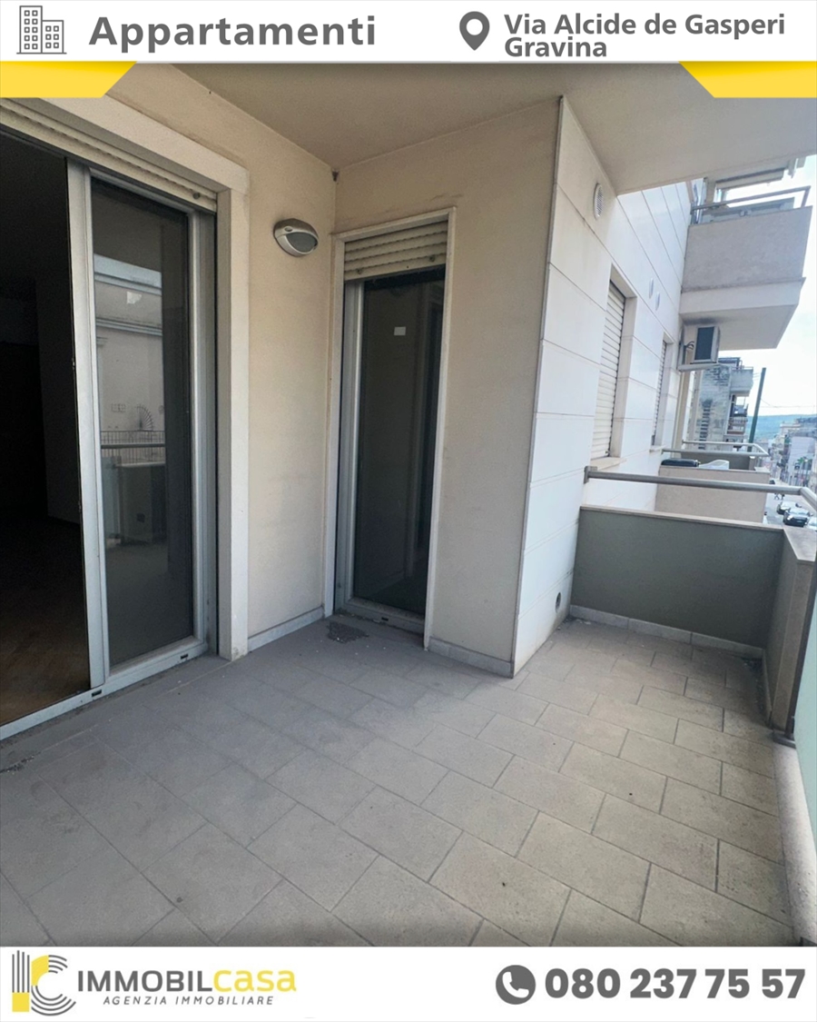 Appartamento con box, Gravina in Puglia via alcide de gasperi