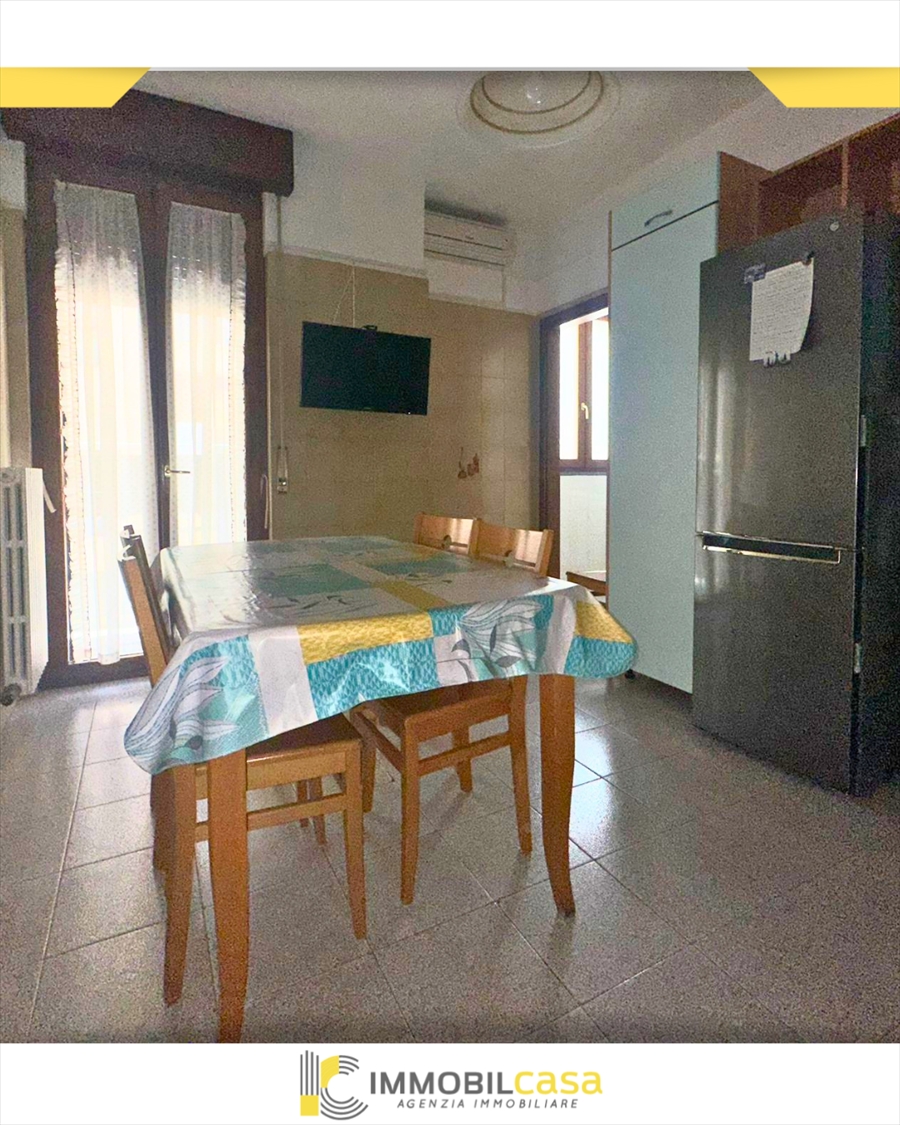 Quadrilocale con box, Altamura zona viale martiri