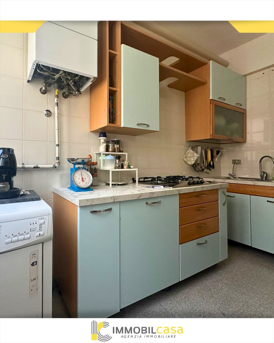 Quadrilocale con box, Altamura zona viale martiri