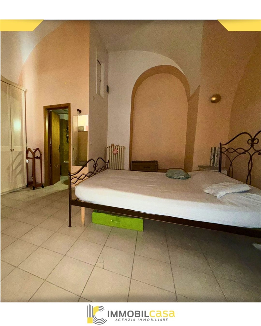 Casa indipendente da ristrutturare, Altamura zona via dei mille