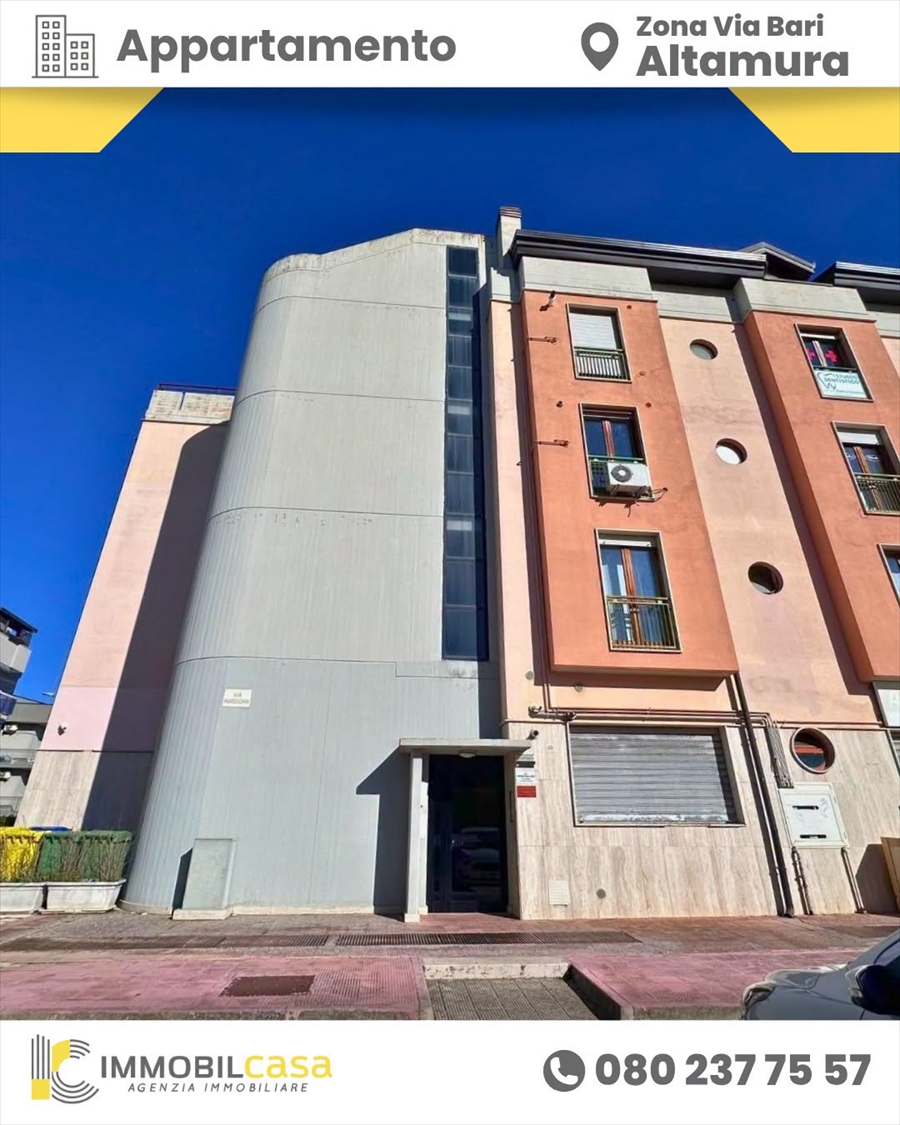 Trilocale con box, Altamura via bari