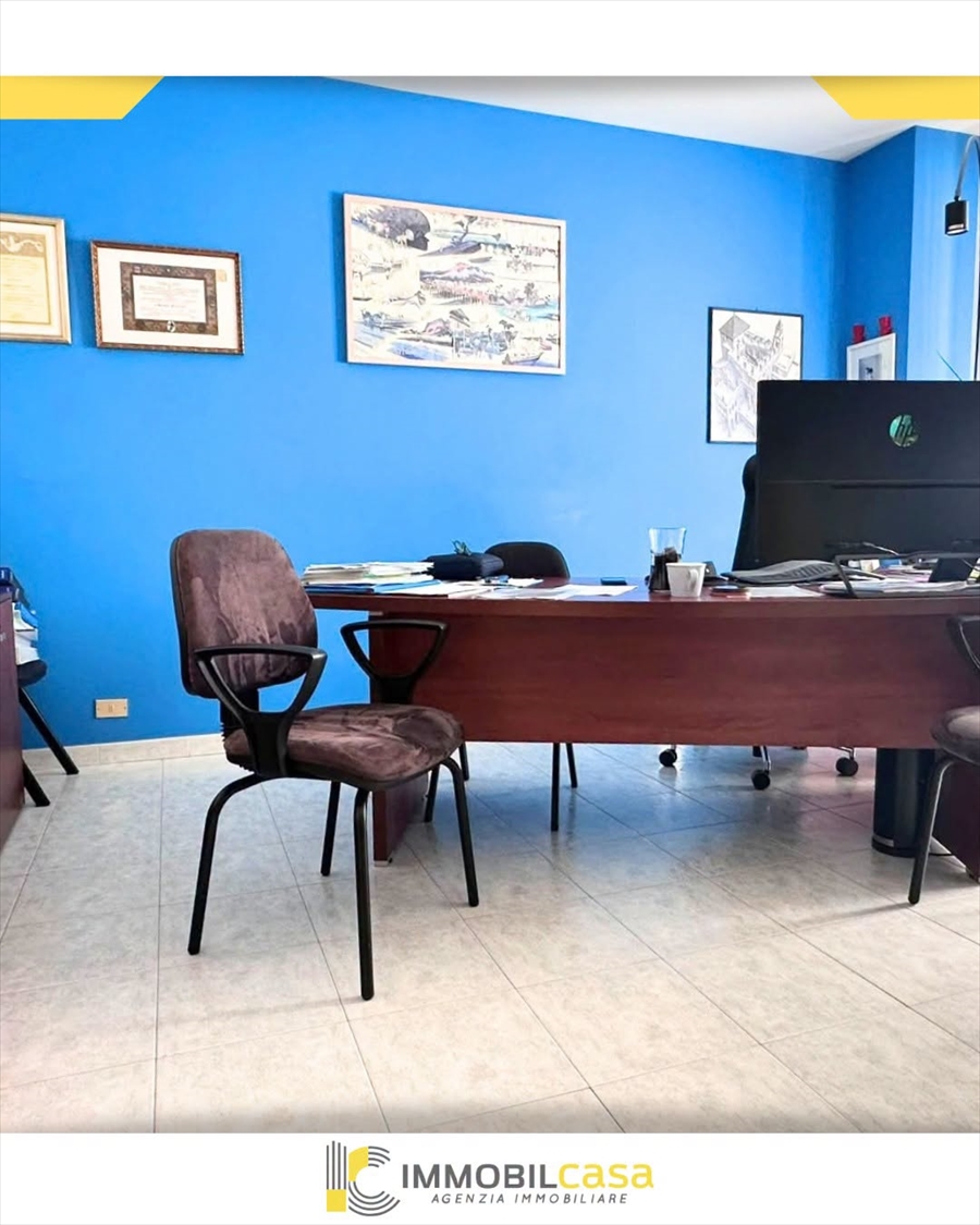Trilocale con box, Altamura via bari