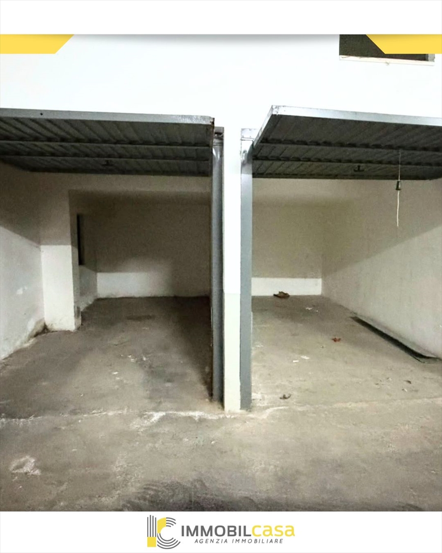 Ufficio con box, Altamura viale regina margherita