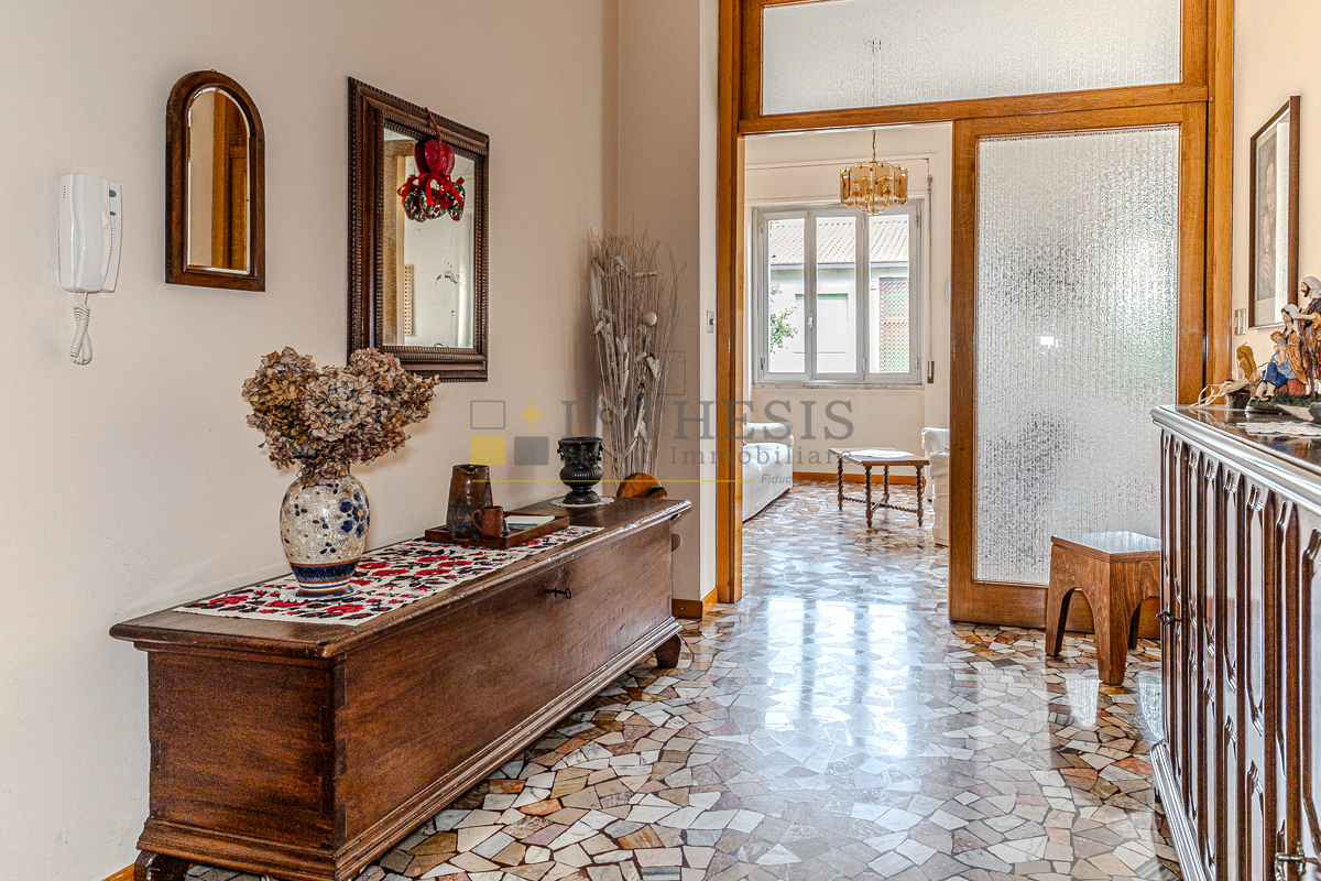 Casa indipendente con giardino in via tintoretto 2, Besana in Brianza