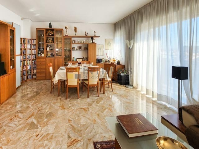 Quadrilocale con giardino a Sesto San Giovanni