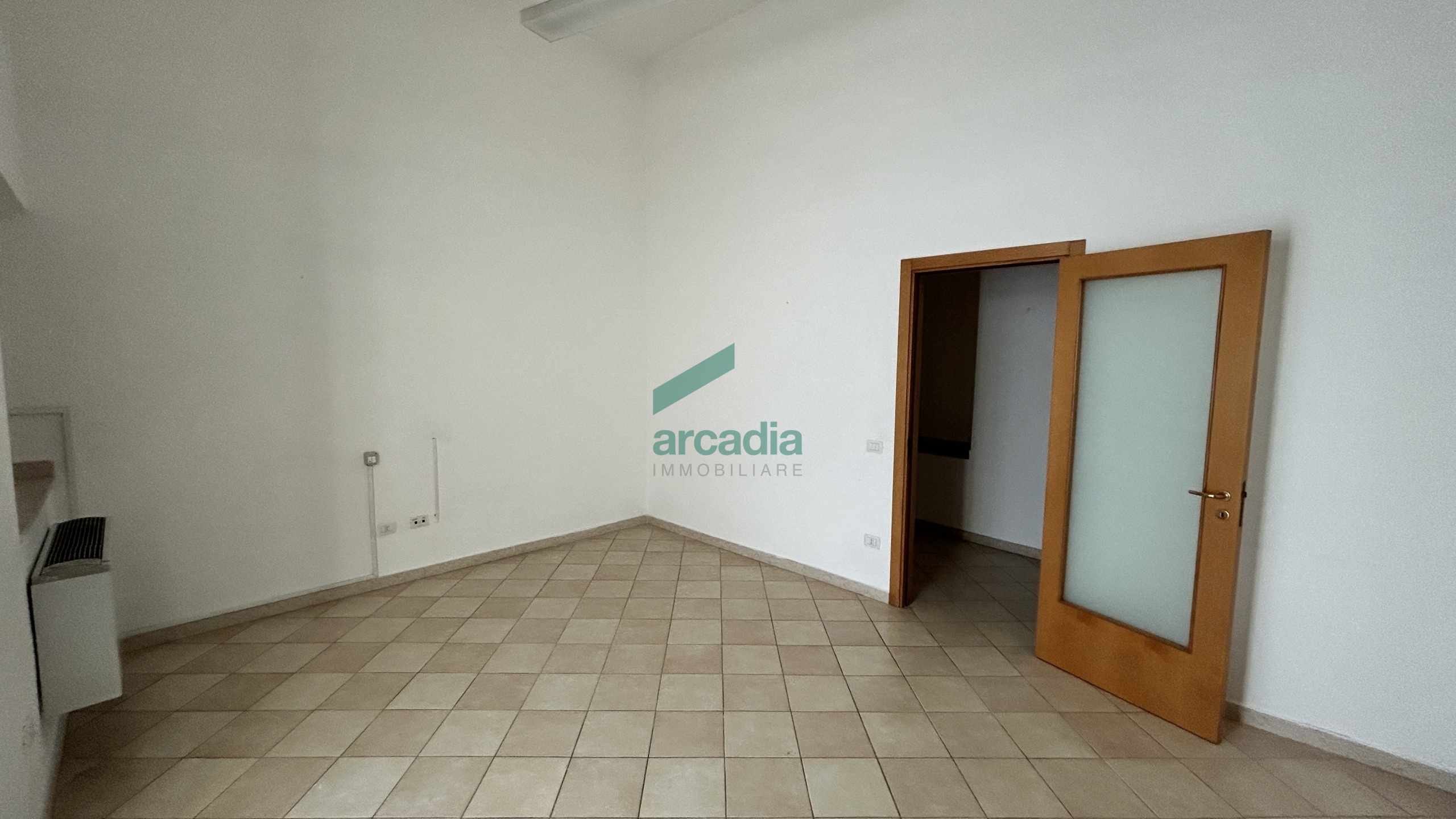 Locale commerciale in affitto in via bellino 4, Bitritto