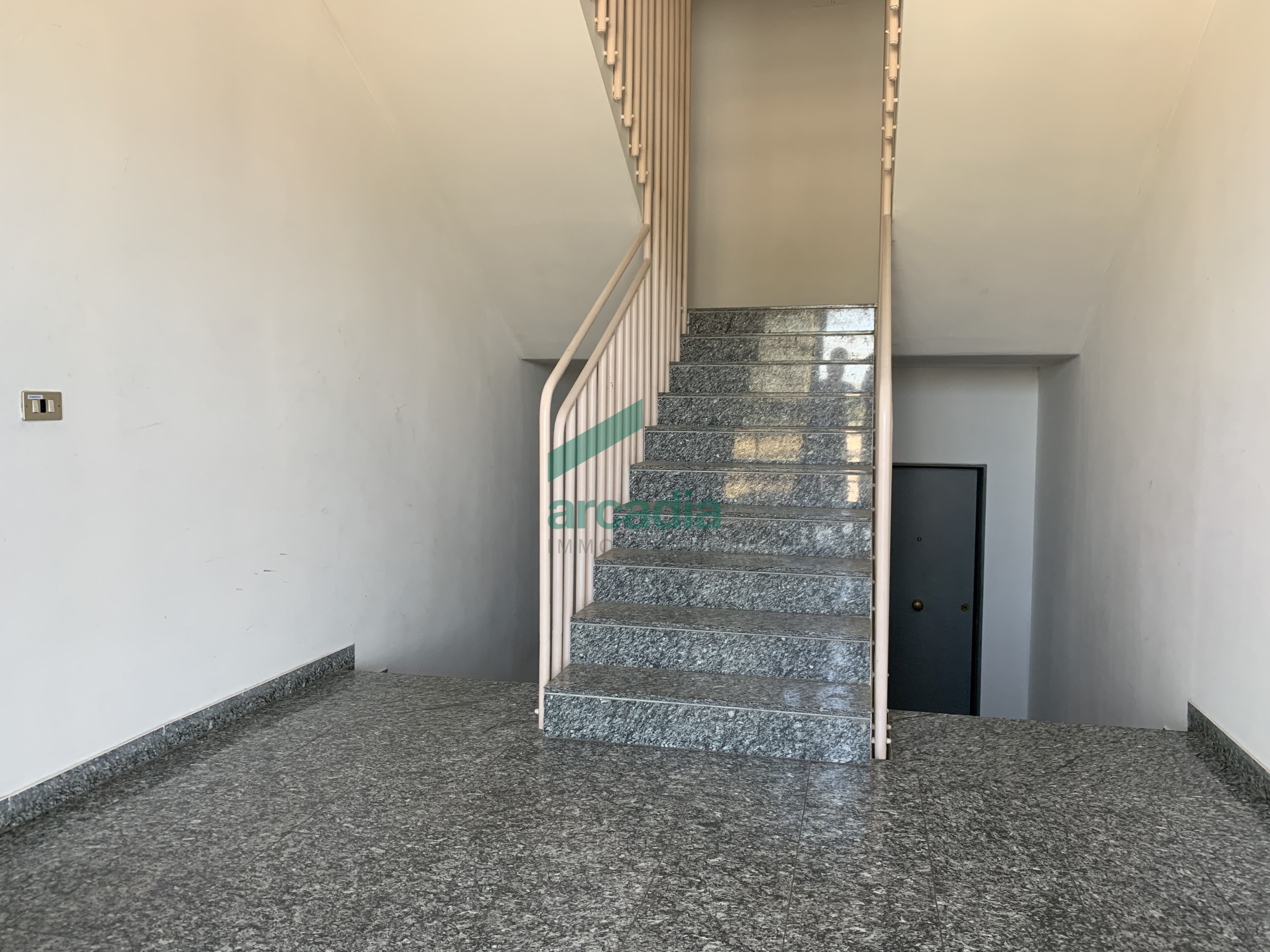 Ufficio in affitto in s.p. 231, Modugno