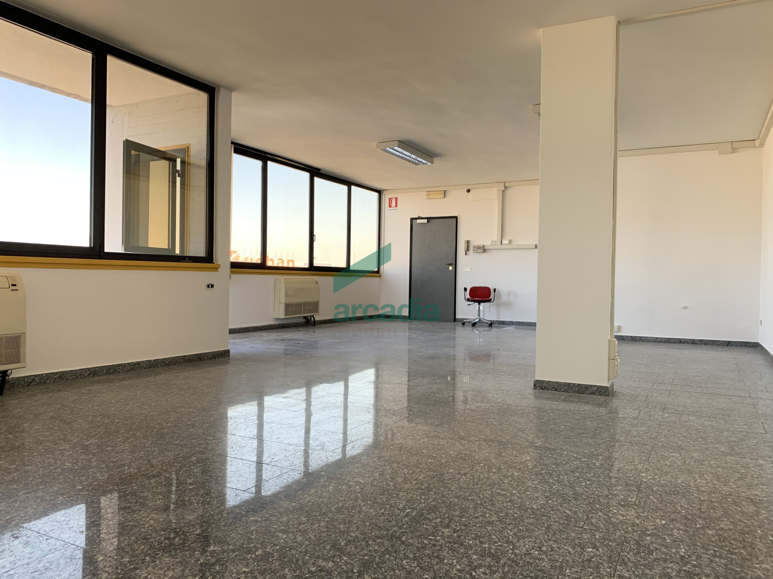 Ufficio in affitto in sp231, Modugno