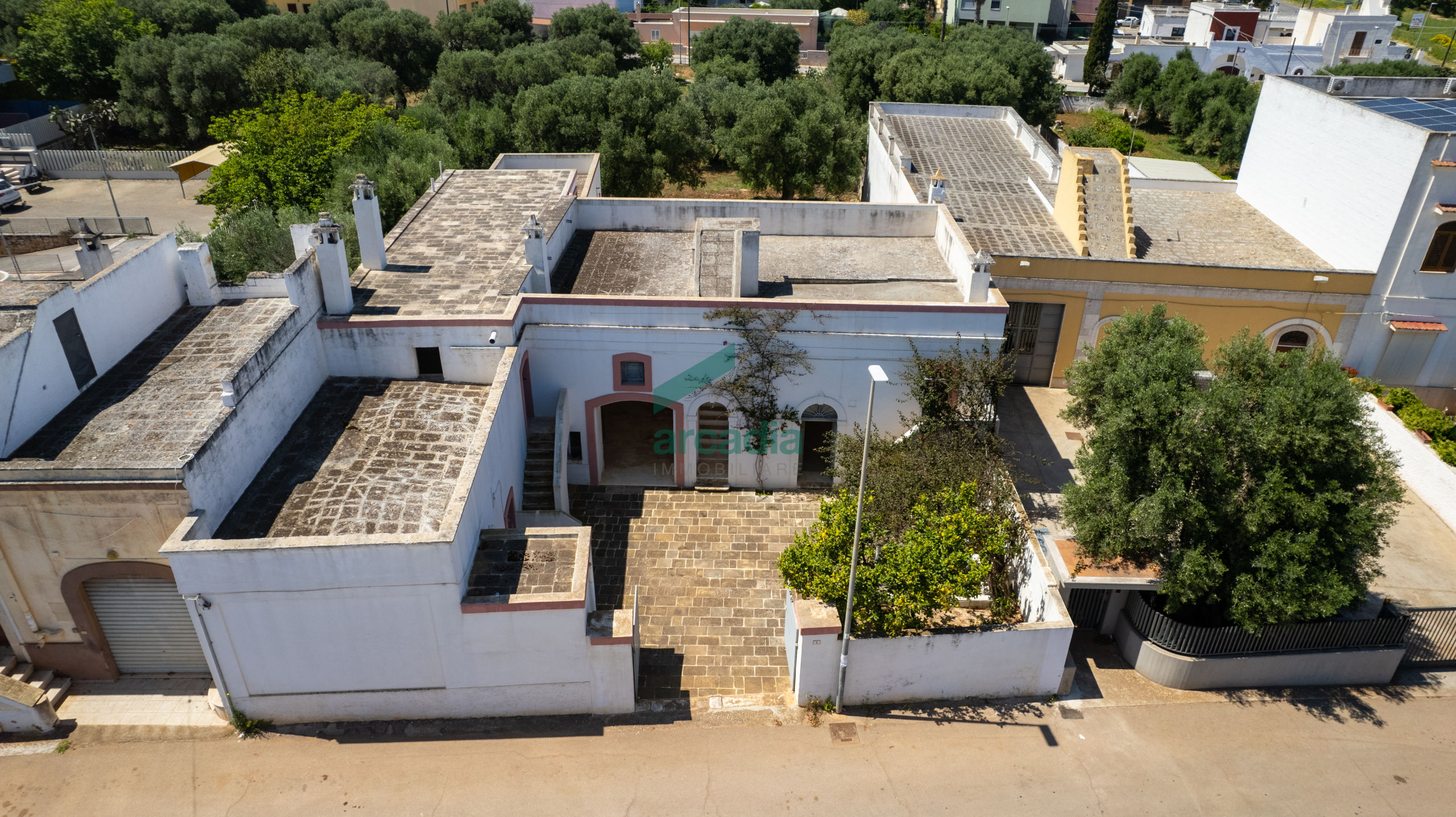 Casa indipendente con giardino in via aspromonte 5, Fasano