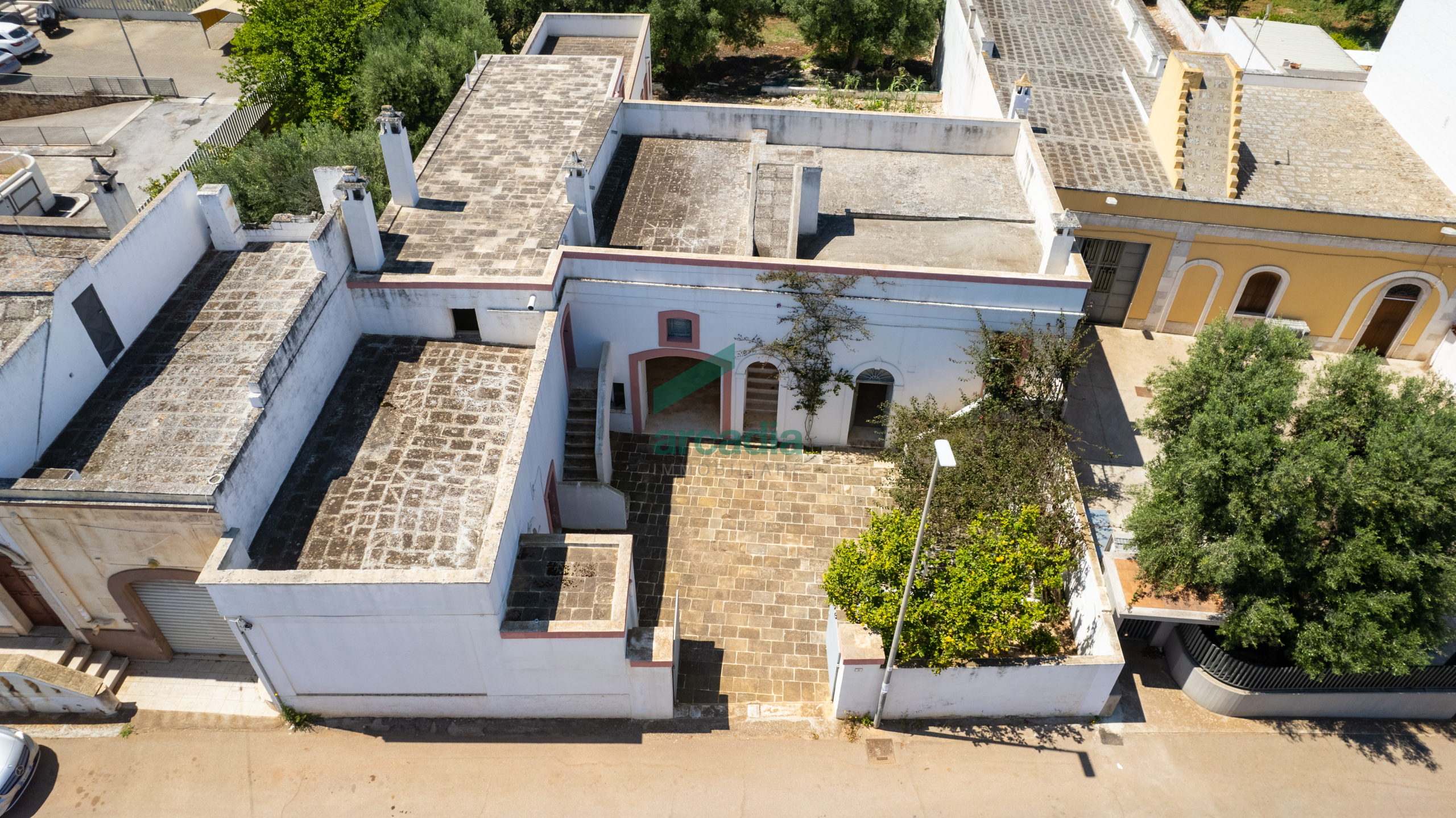 Casa indipendente con giardino in via aspromonte 5, Fasano