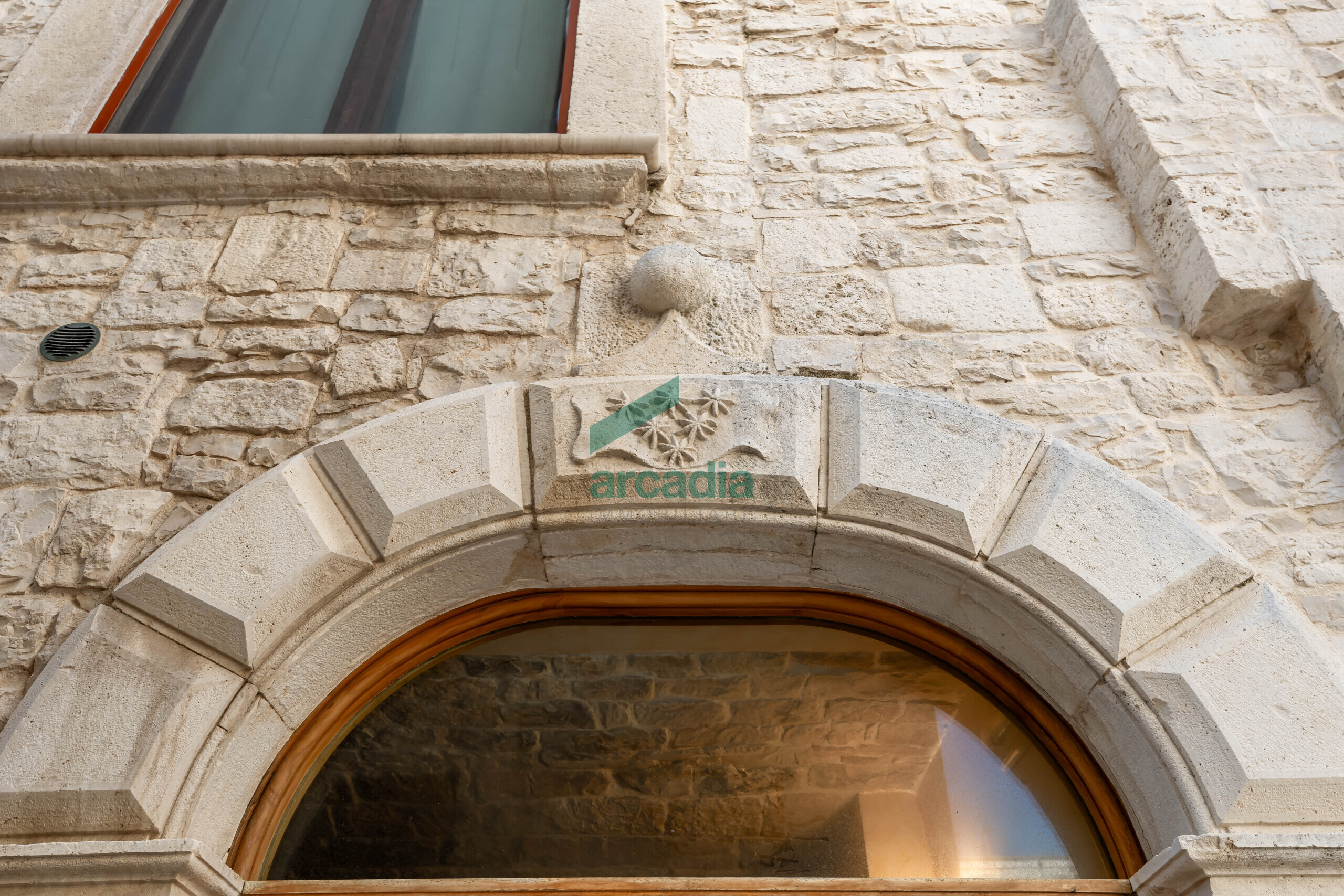 Quadrilocale ristrutturato in via spirito santo 37, Giovinazzo