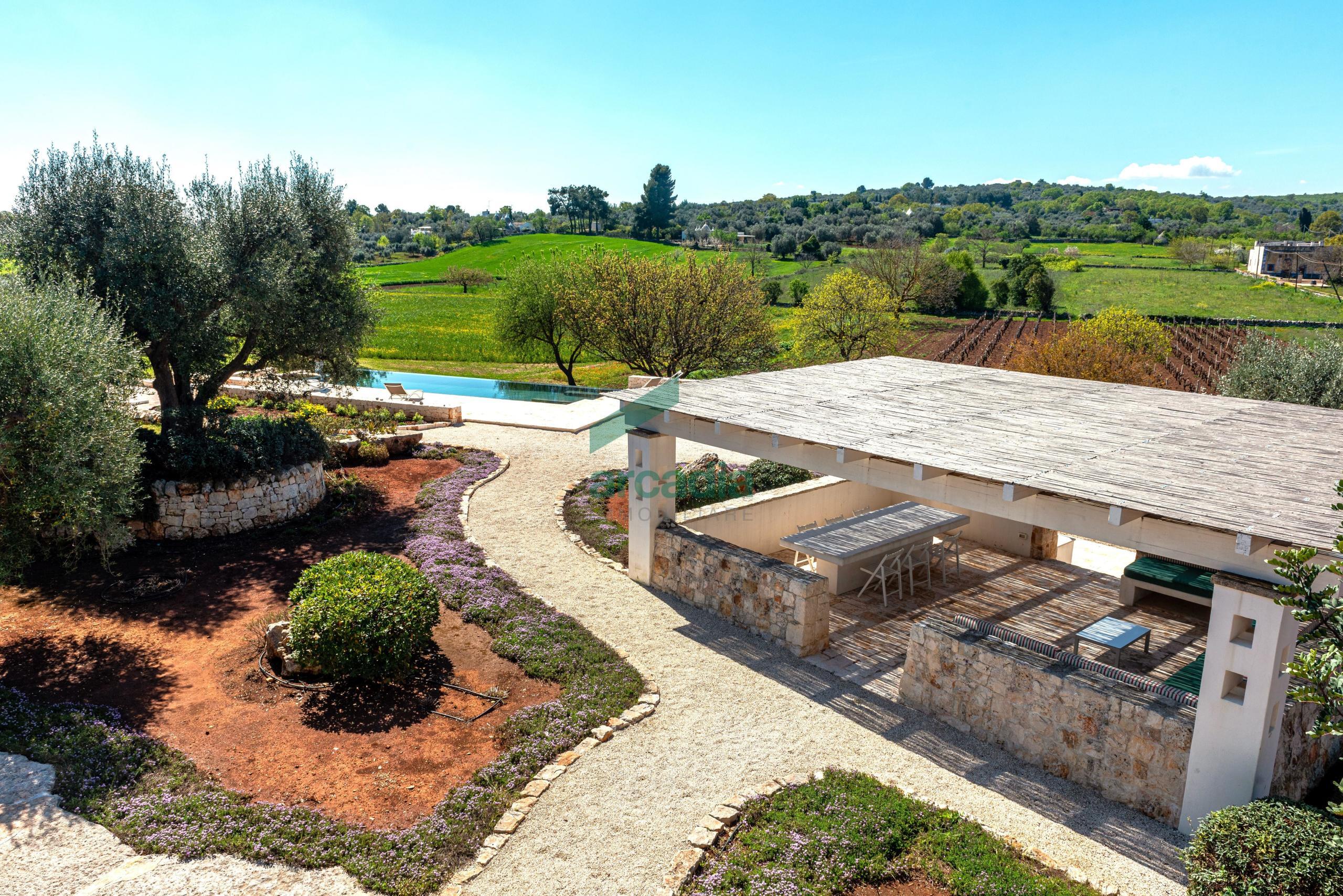 Casa indipendente con giardino in strada provinciale 14, Ceglie Messapica