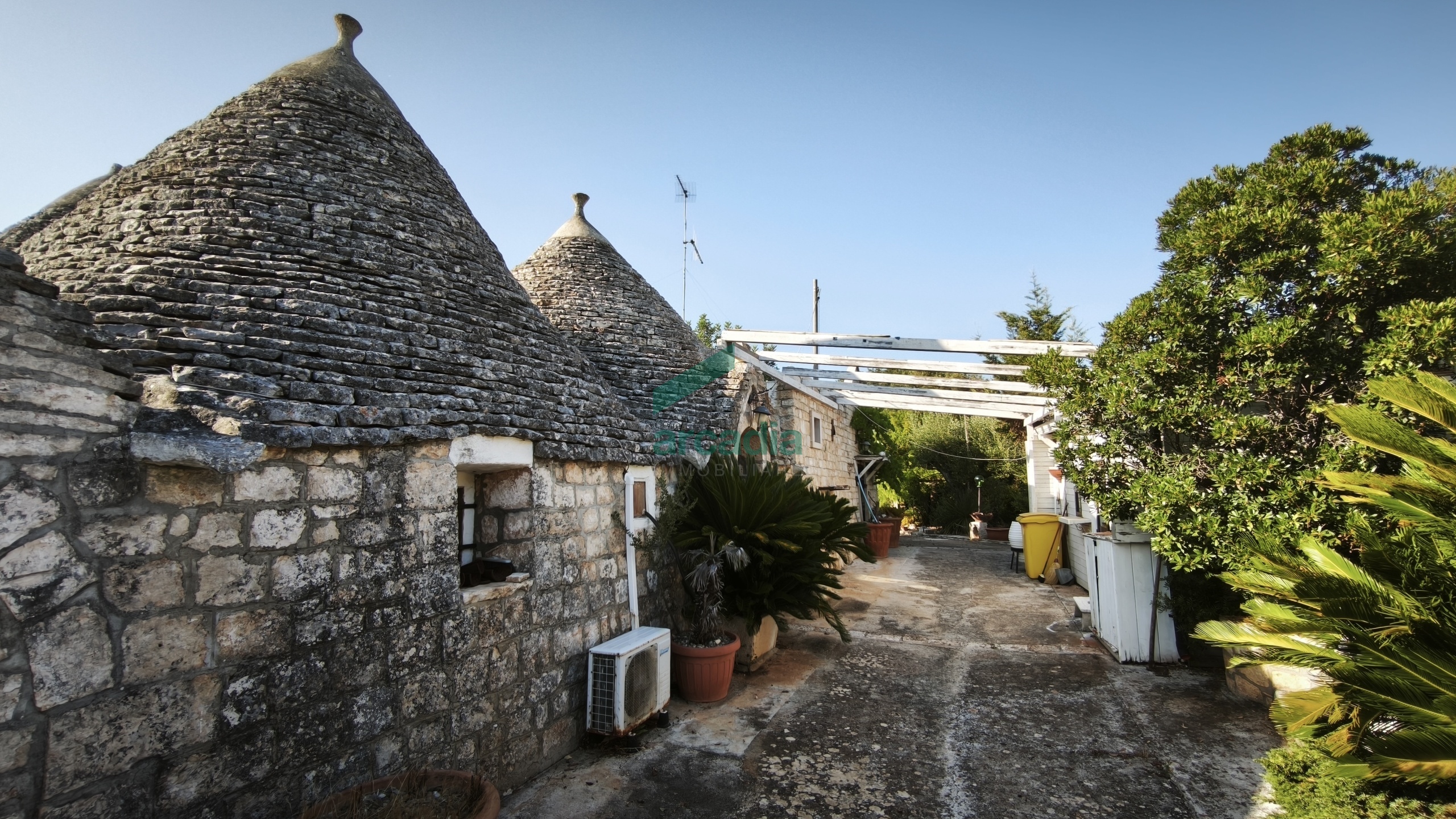 Casa indipendente con giardino in contrada terranova, Monopoli