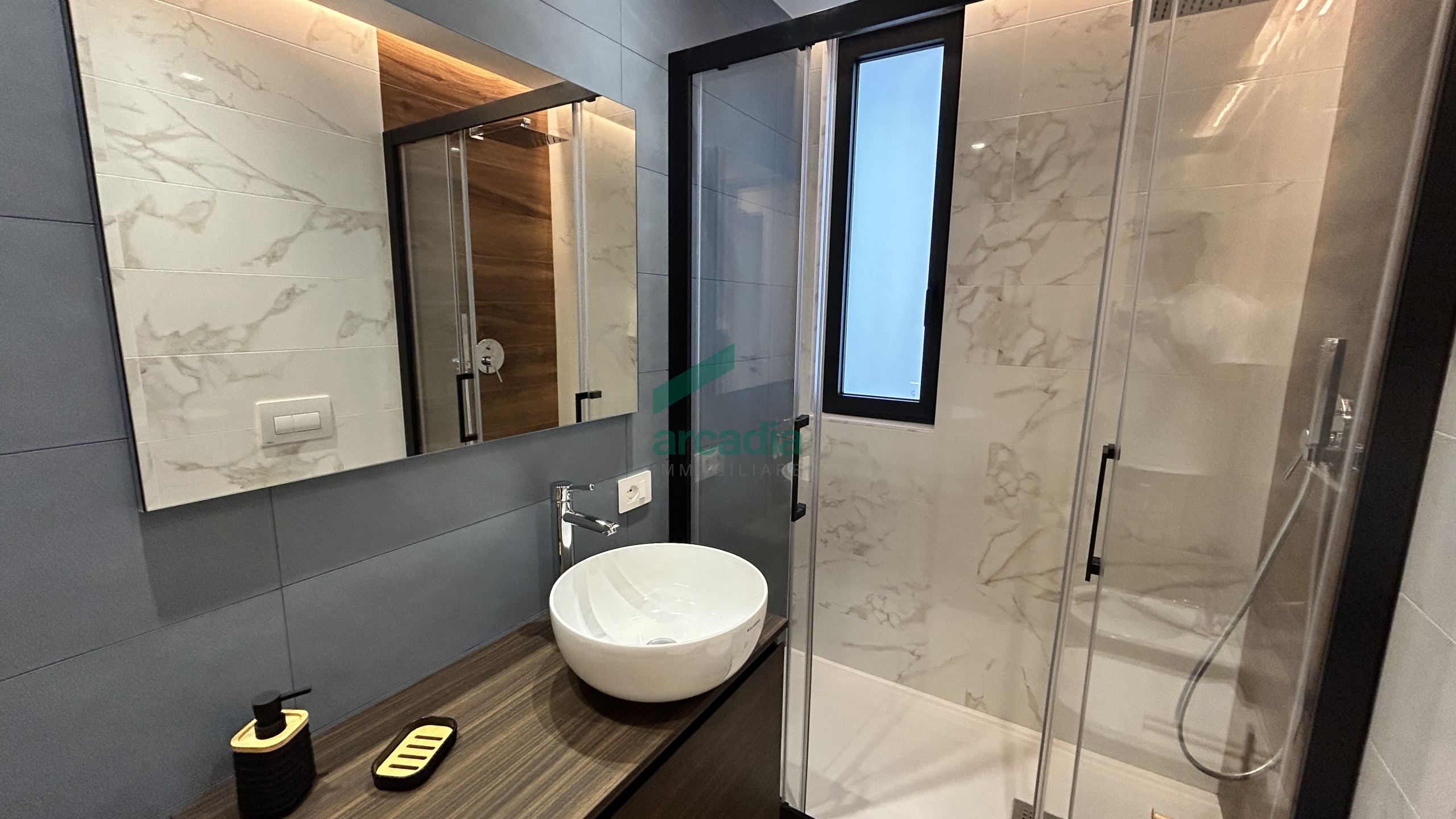 Bilocale nuovo in via pietro giannone 25, Bari