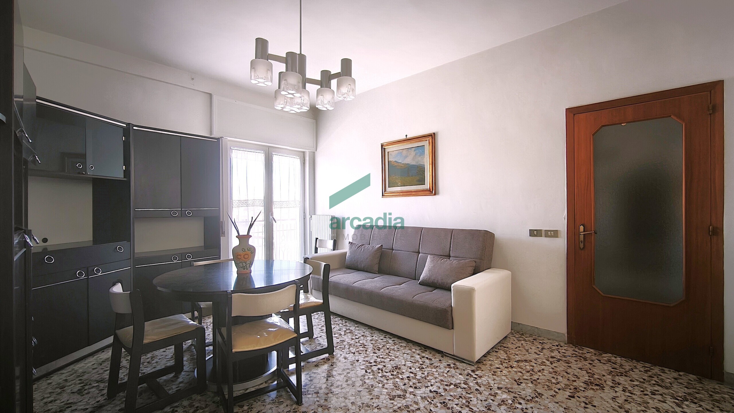 Quadrilocale da ristrutturare in via roma 1d, Triggiano