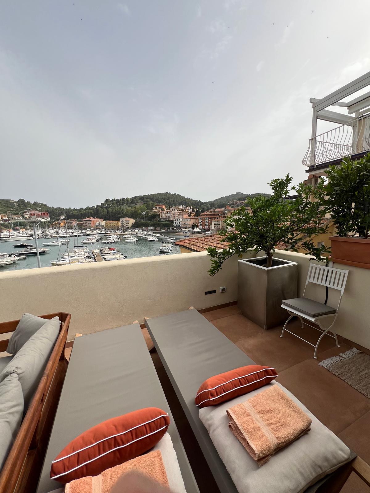 Attico con terrazzo in via degli spagnoli 30, Monte Argentario