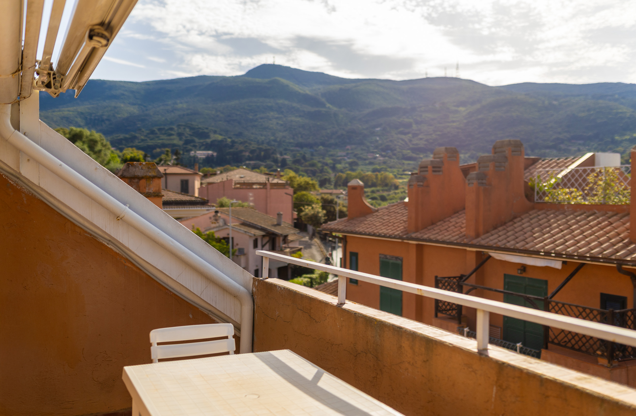 Trilocale con terrazzo in via provinciale orbetellana 151, Monte Argentario