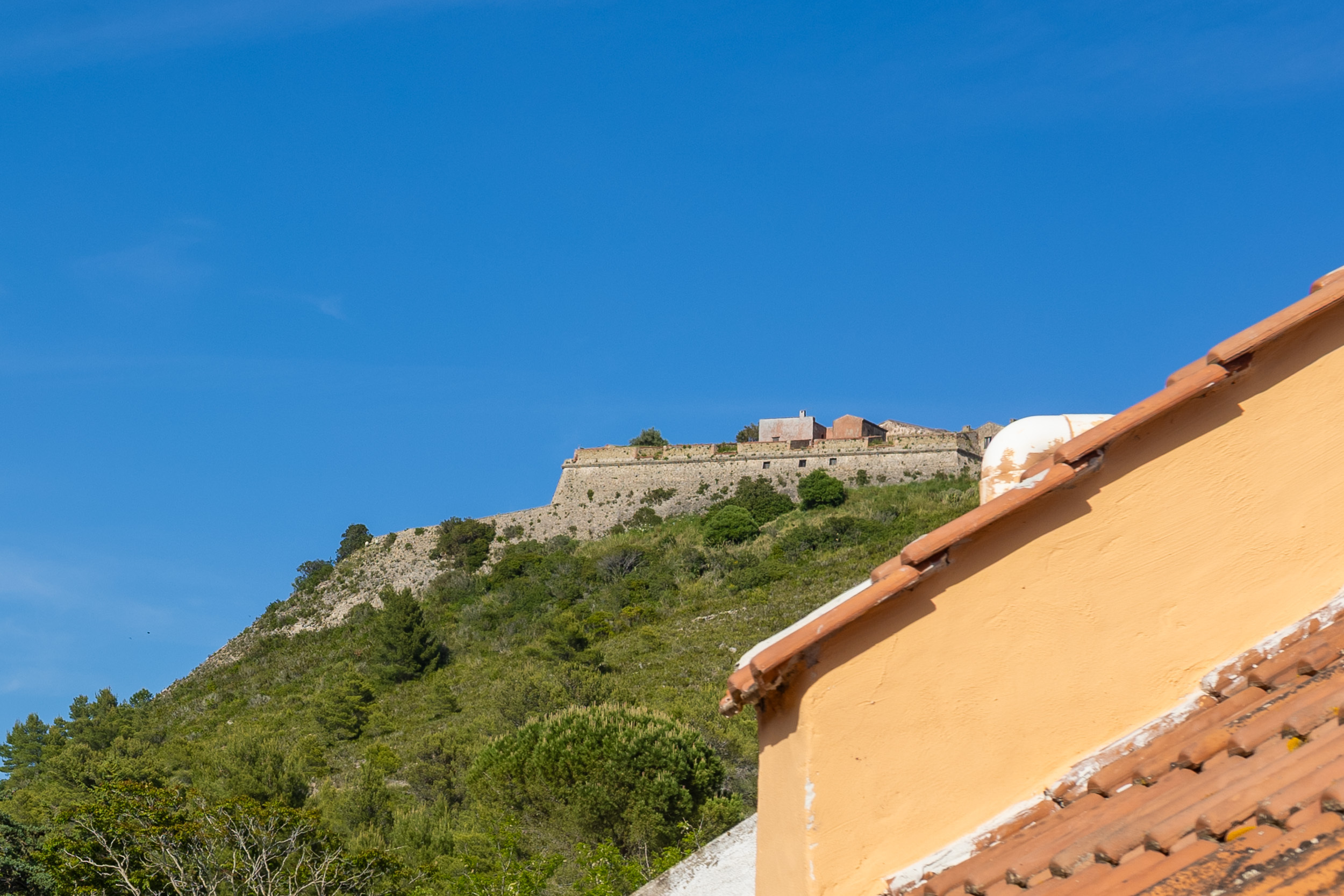 Trilocale con terrazzo in via provinciale orbetellana 151, Monte Argentario