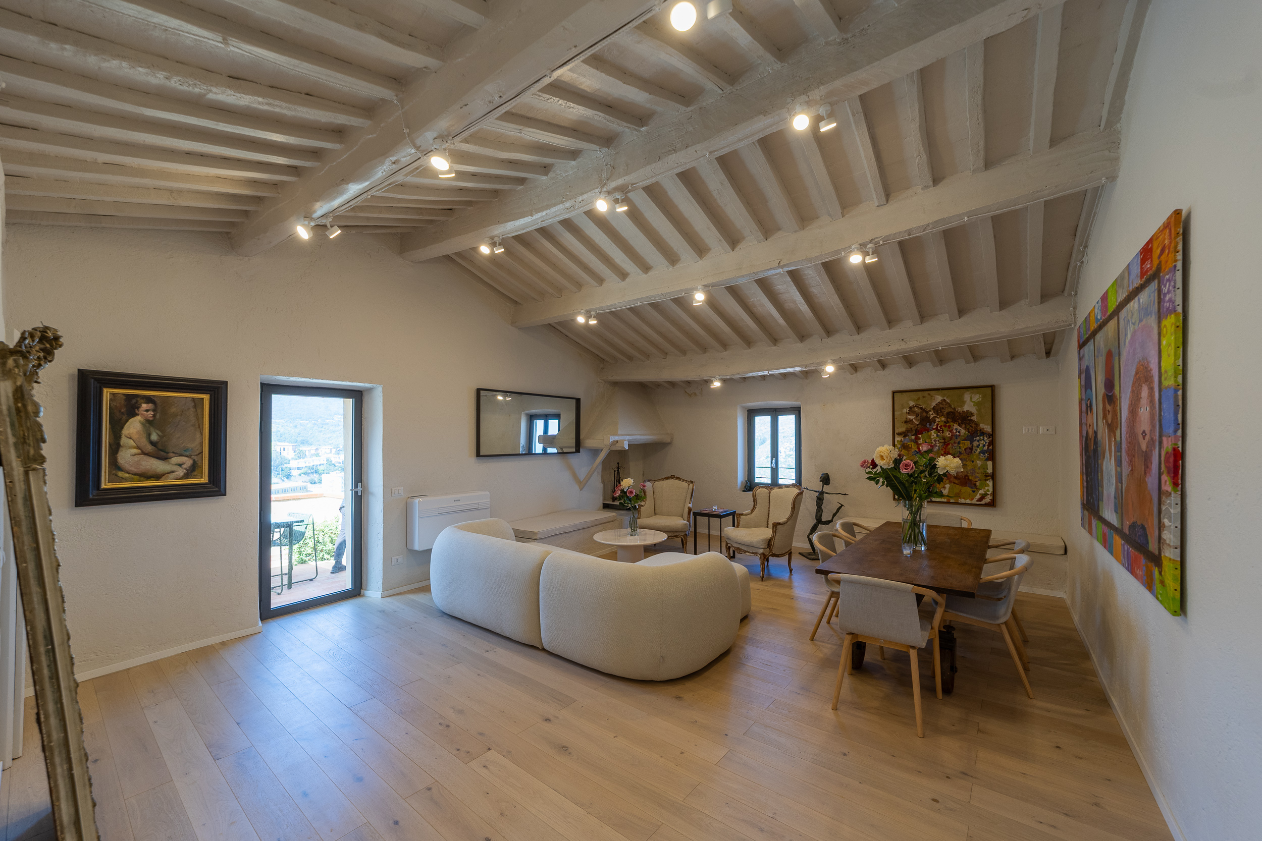 Appartamento con terrazzo in via parrocchiale 2a, Monte Argentario