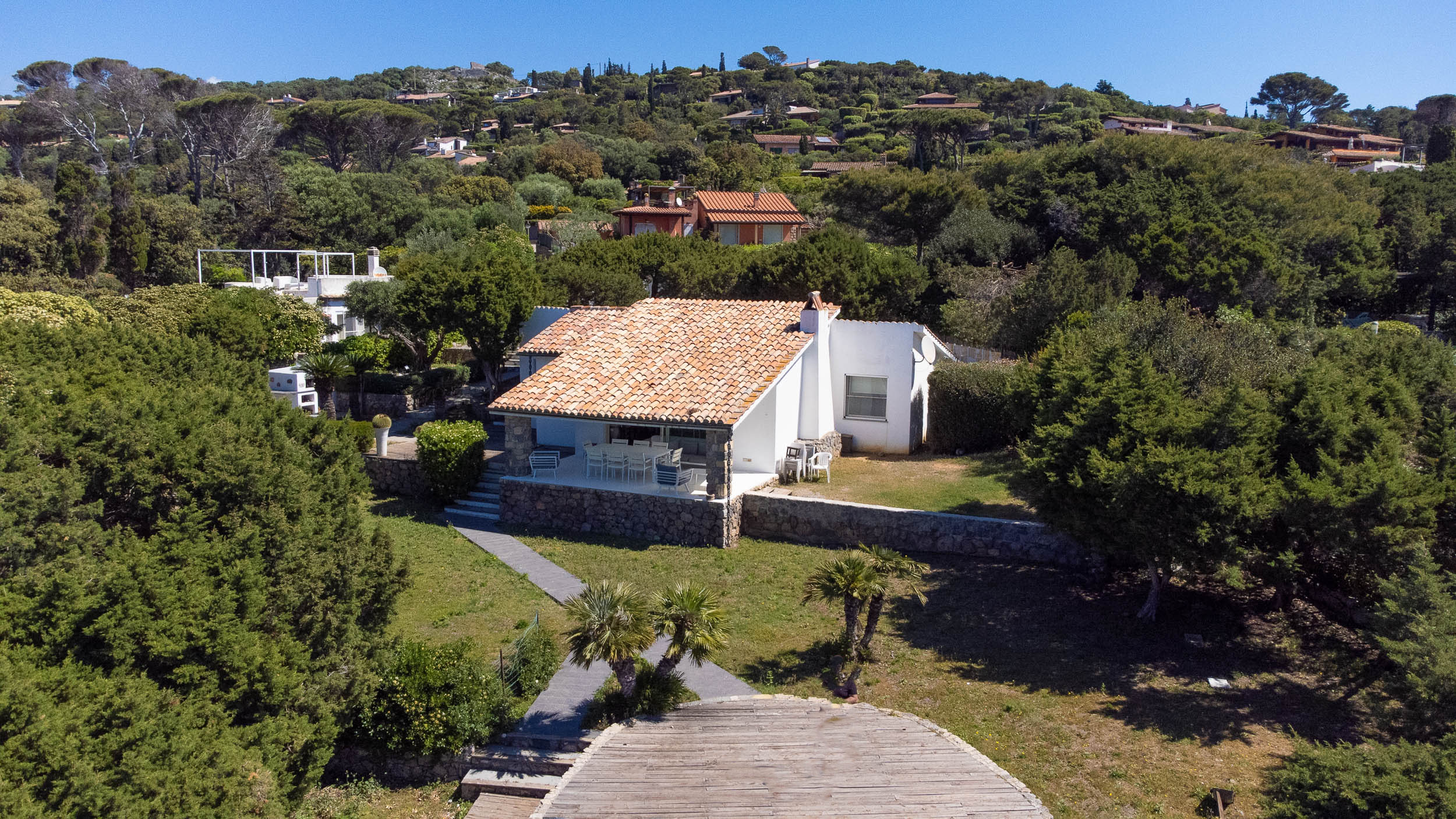 Villa con giardino in via delle mimose snc, Orbetello
