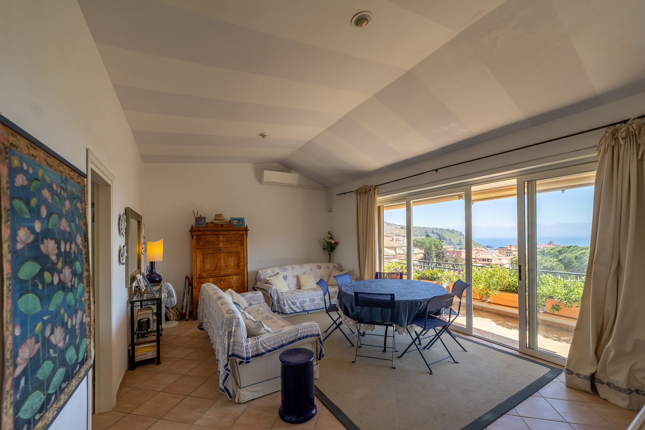 Appartamento con terrazzo in via san paolo della croce snc, Monte Argentario