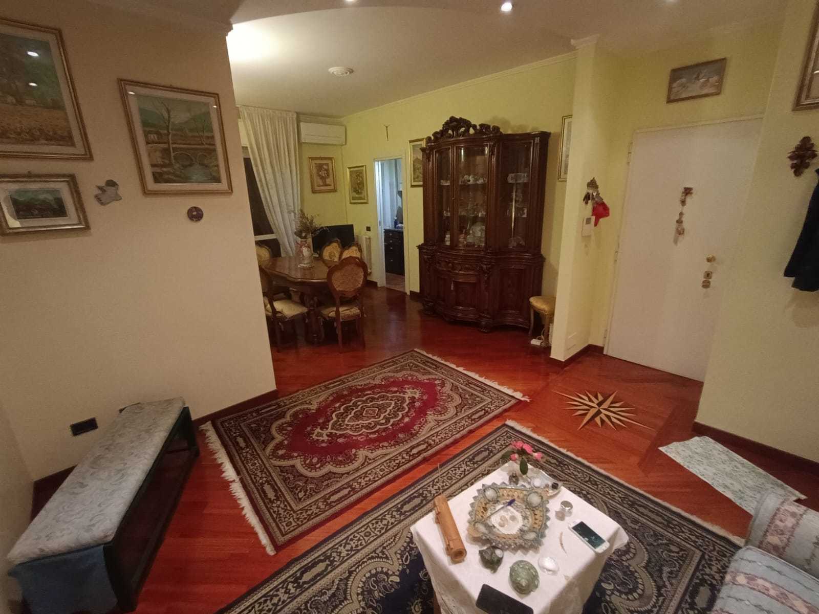 Trilocale in vendita in via monte cervino 2, Monza