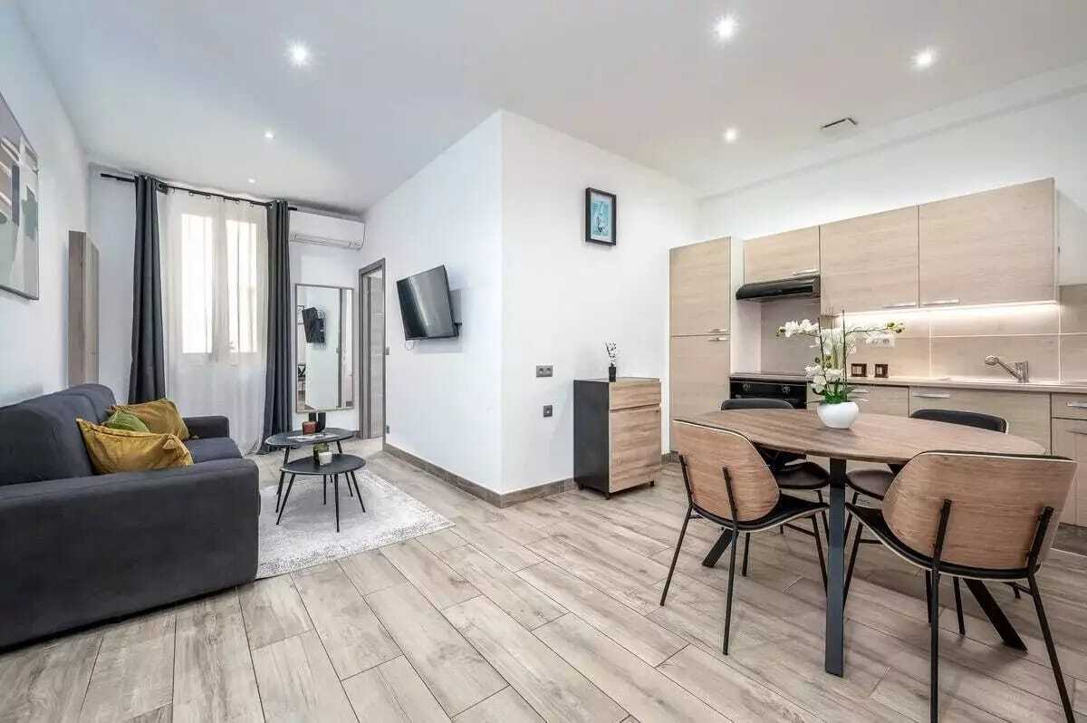 Monolocale da ristrutturare in via vincenzo gioberti 33, Sesto San Giovanni