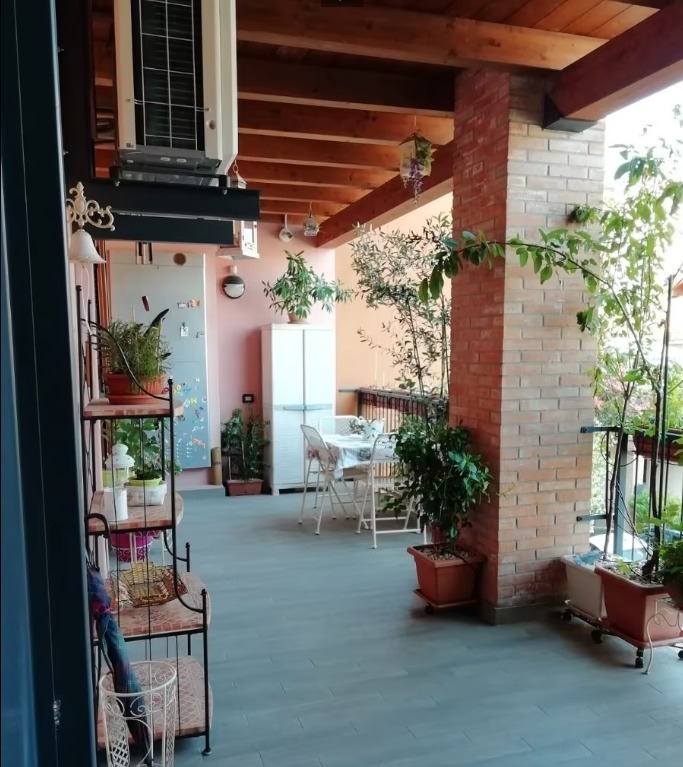 Trilocale con terrazzo in via eliseo vismara 92, Arese