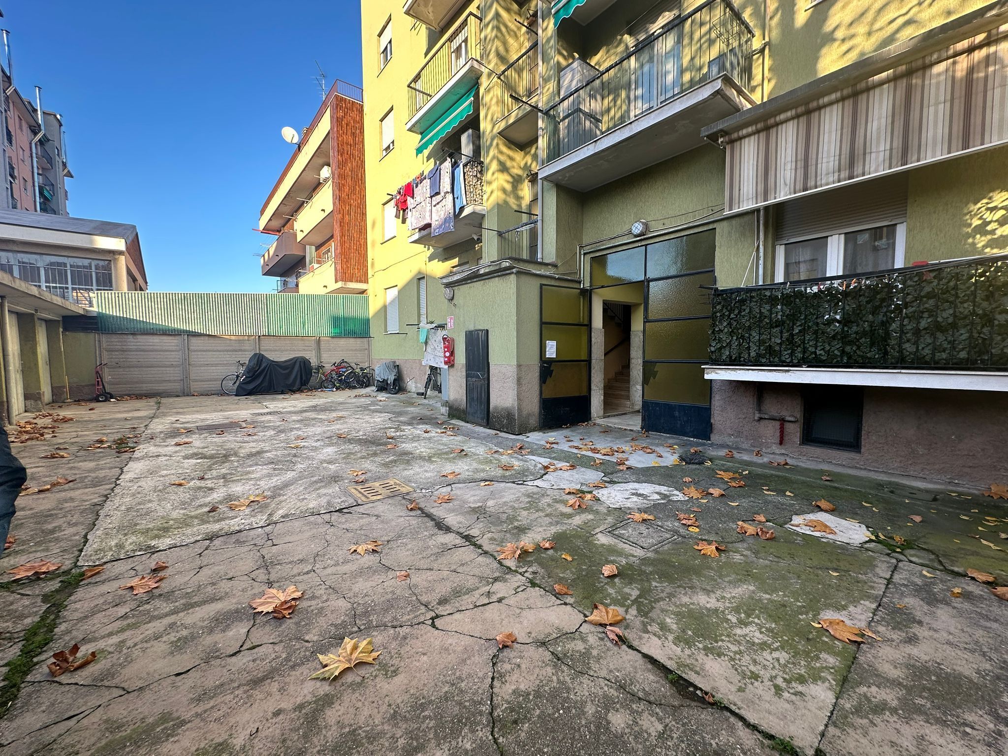 Posto auto coperto in vendita in via abramo lincoln 12, Cinisello Balsamo