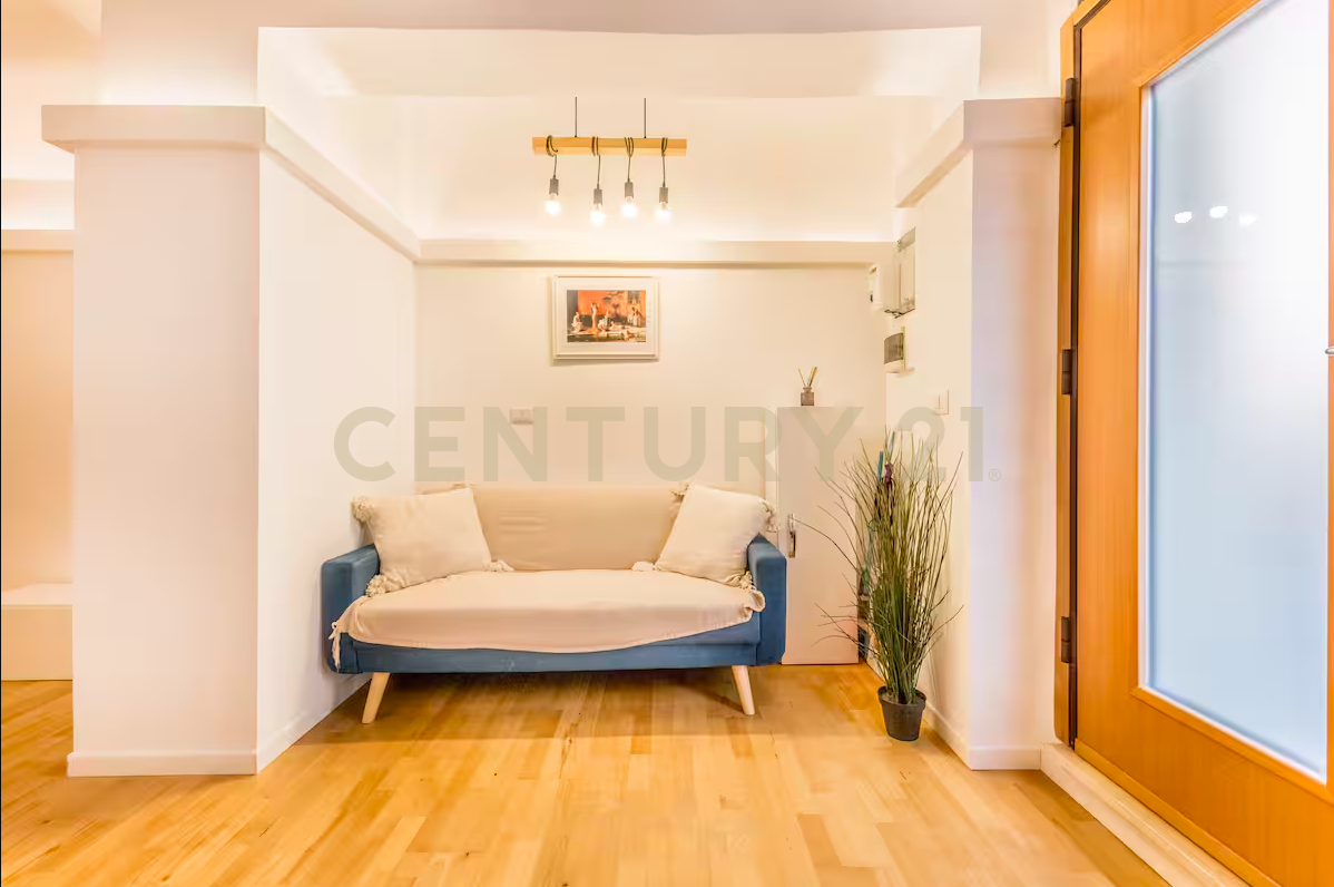 Monolocale ristrutturato in via gabrio serbelloni 80, Roma