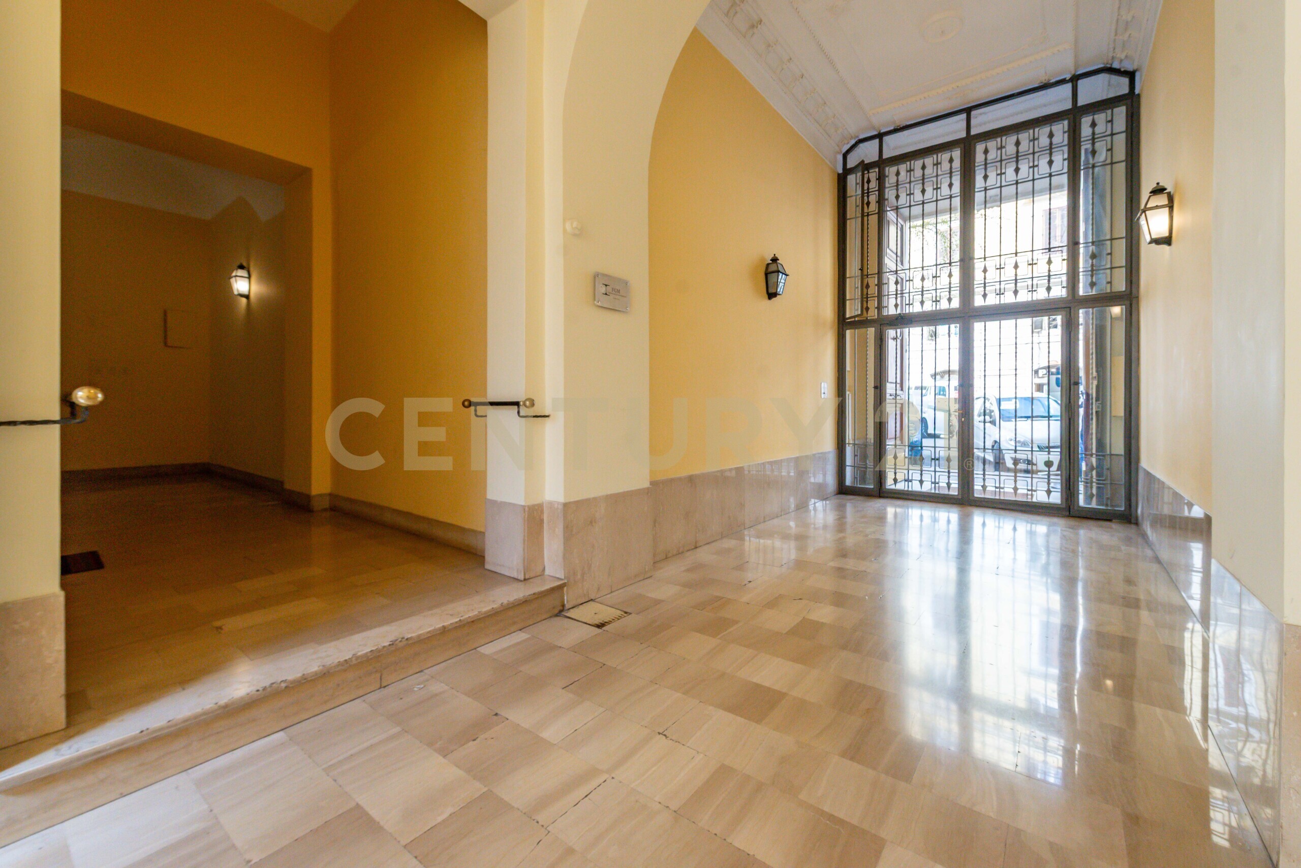 Appartamento con terrazzo in via fabio massimo 57, Roma