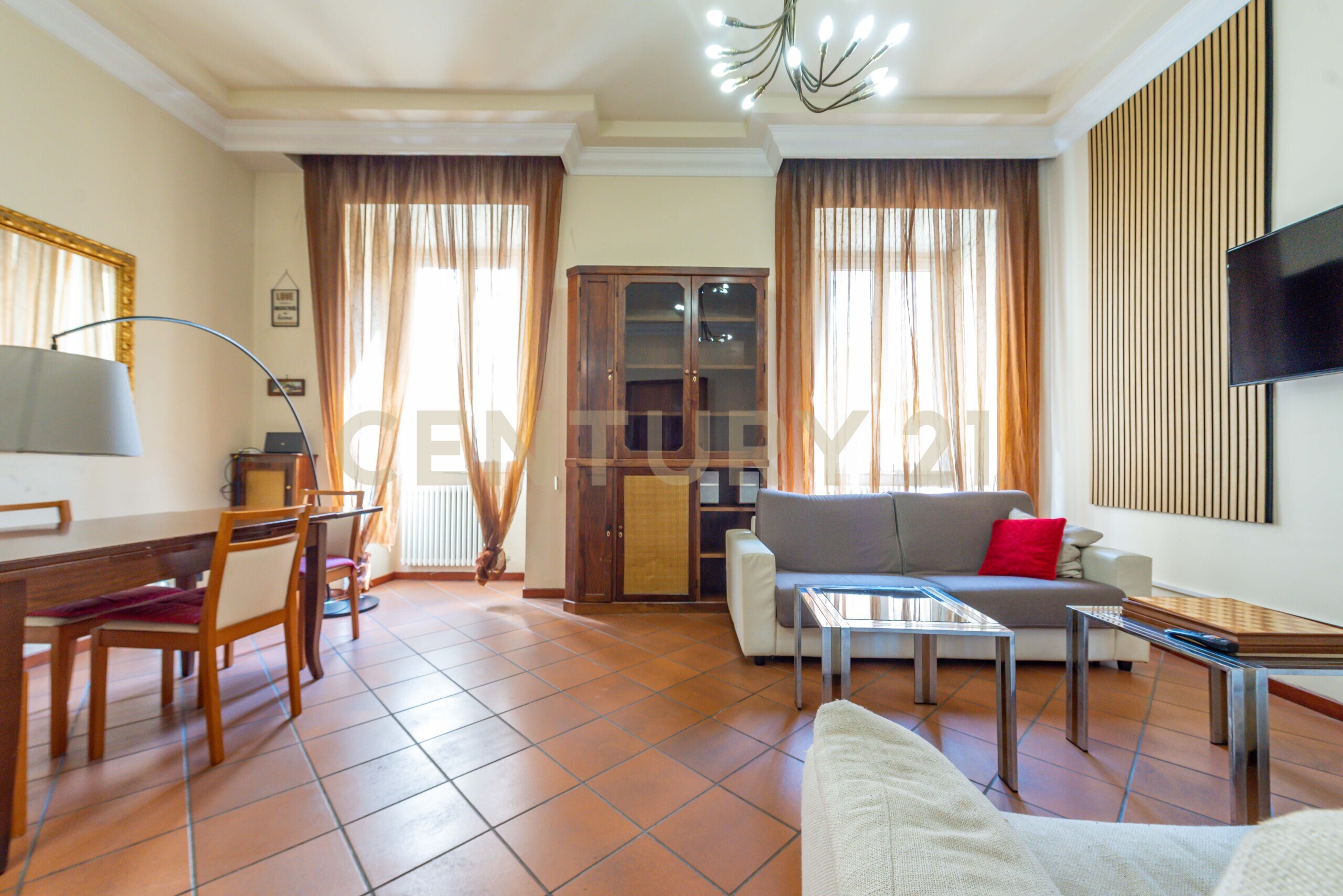 Appartamento con terrazzo in via fabio massimo 57, Roma