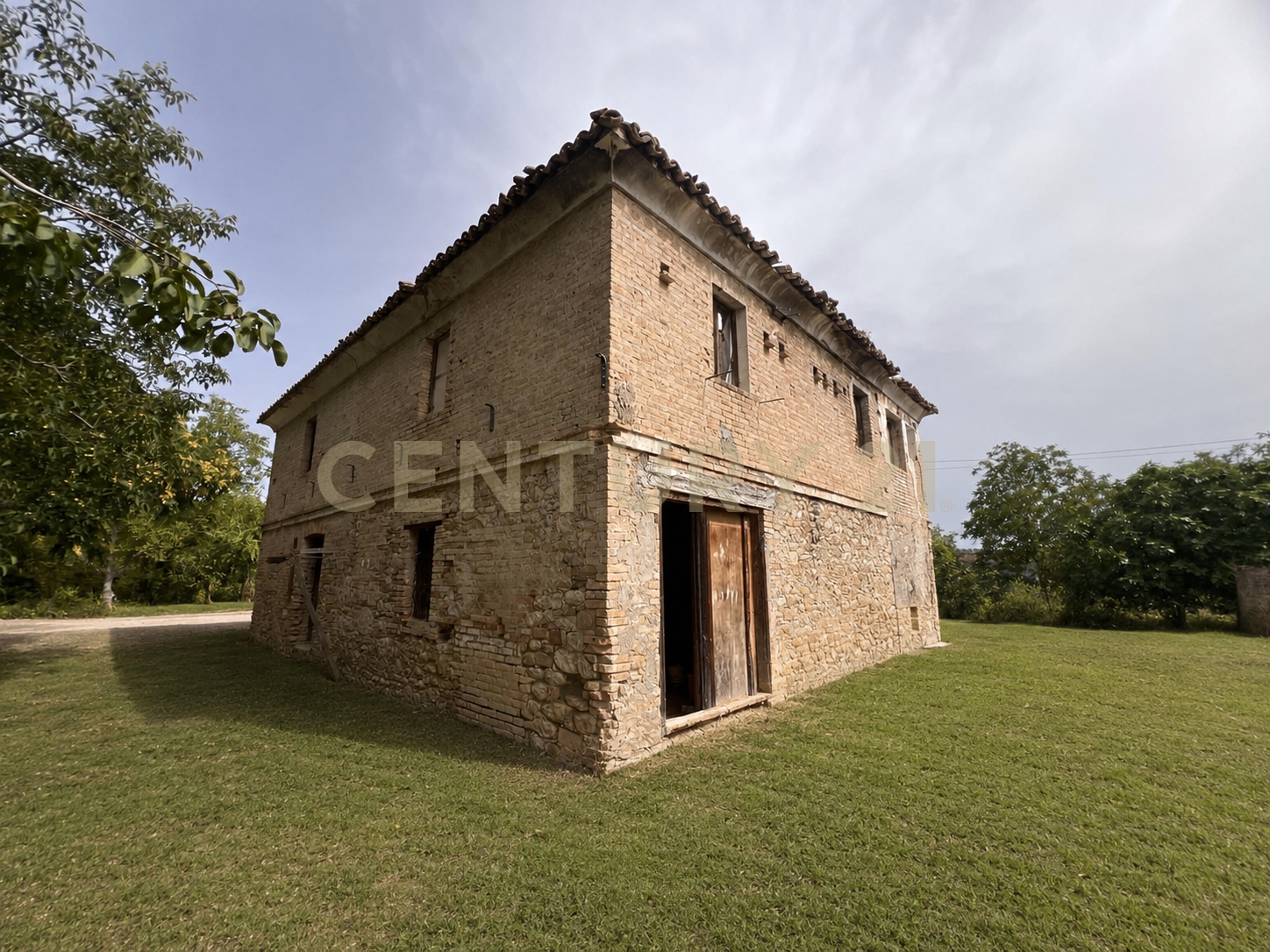 Casa indipendente con giardino in contrada scannella inferiore snc, Loreto Aprutino