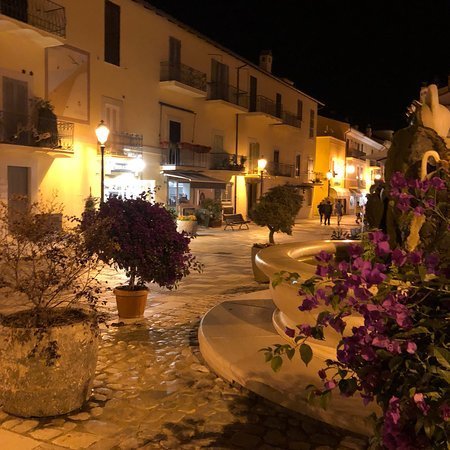 Casa indipendente con terrazzo in via terracina, San Felice Circeo