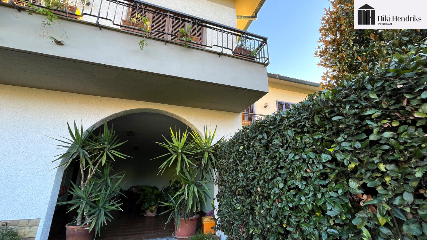 Casa indipendente con giardino a Santa Croce sull'Arno