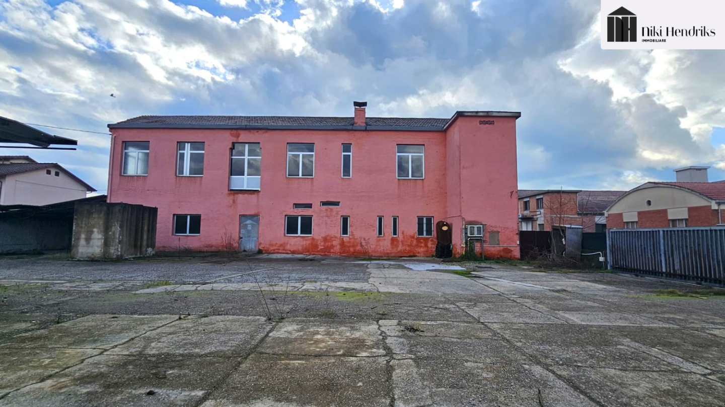 Capannone in vendita a Santa Croce sull'Arno