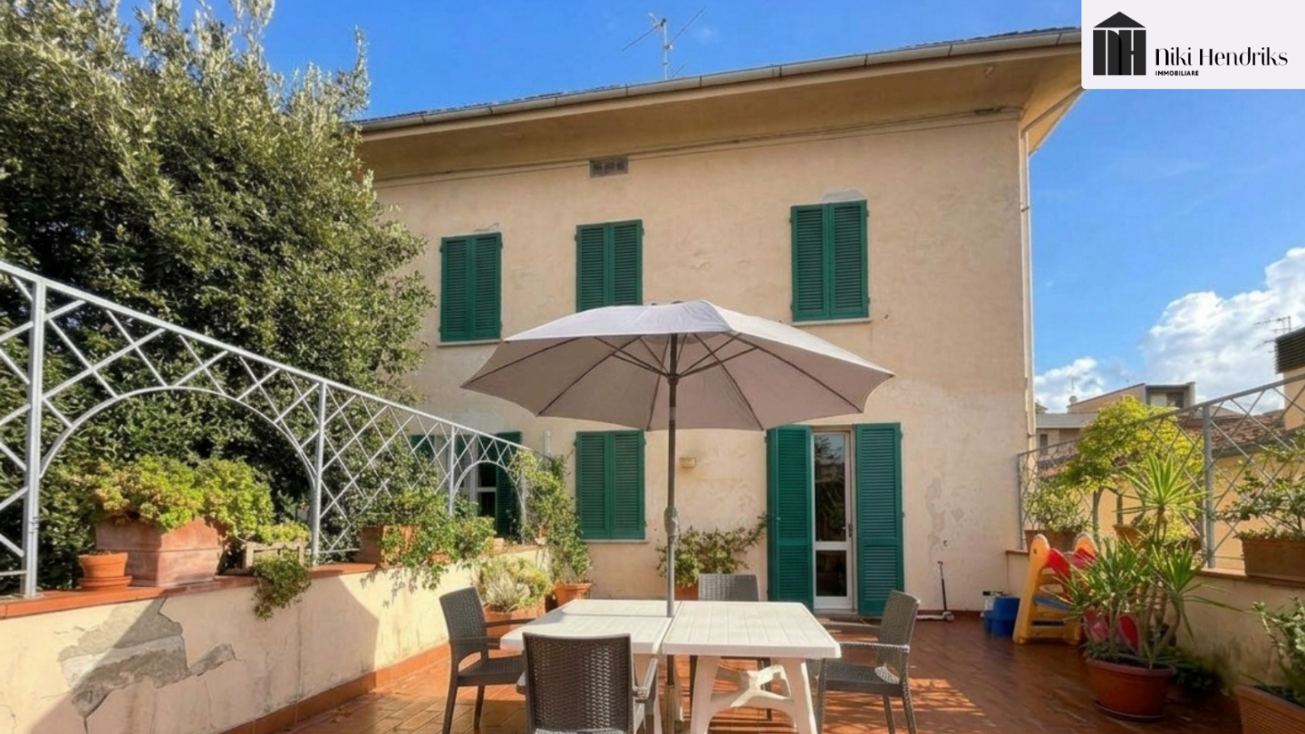 Appartamento con terrazzo a Santa Croce sull'Arno