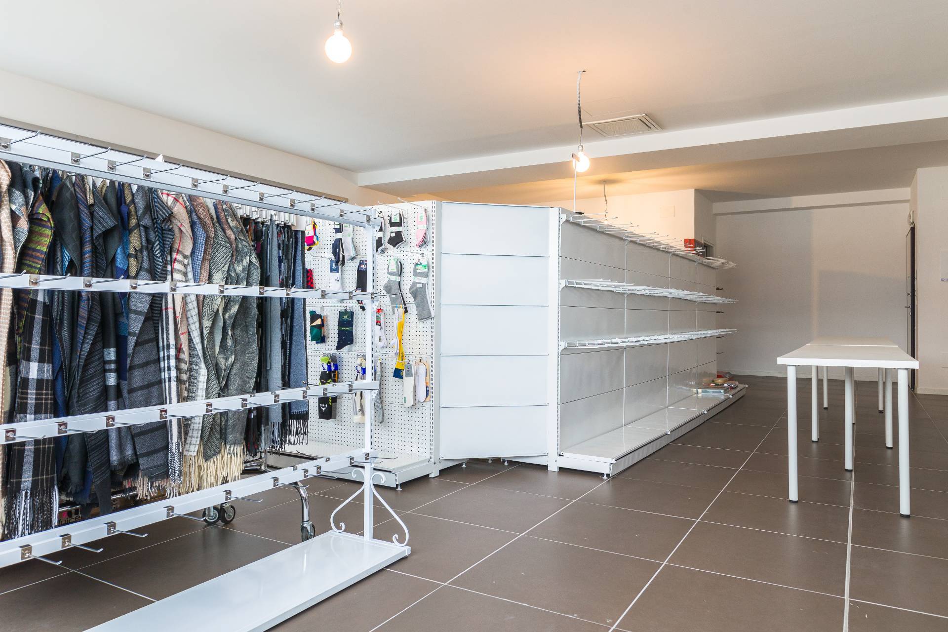 Studio/Ufficio in vendita a Prato, Macrolotto