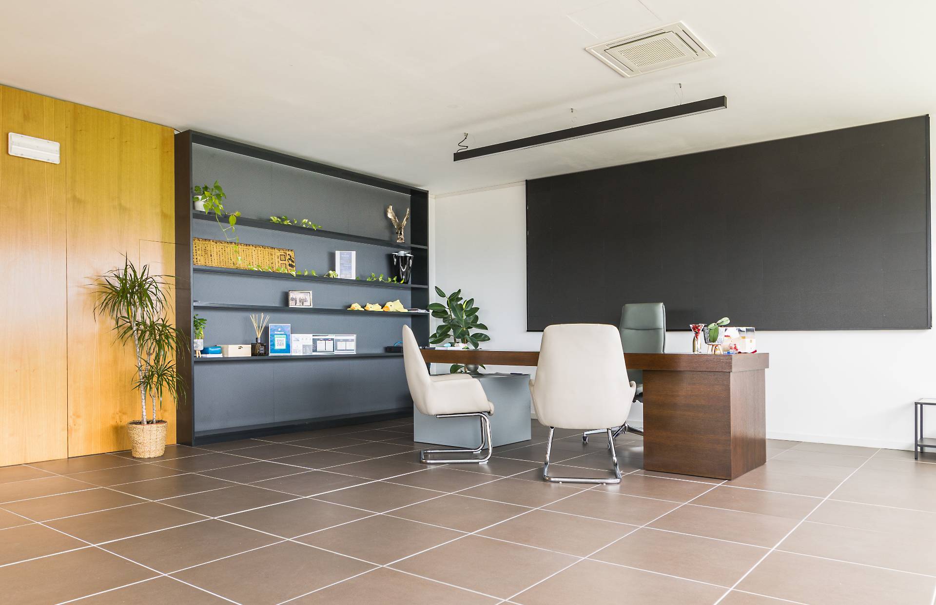 Studio/Ufficio in vendita a Prato, Macrolotto