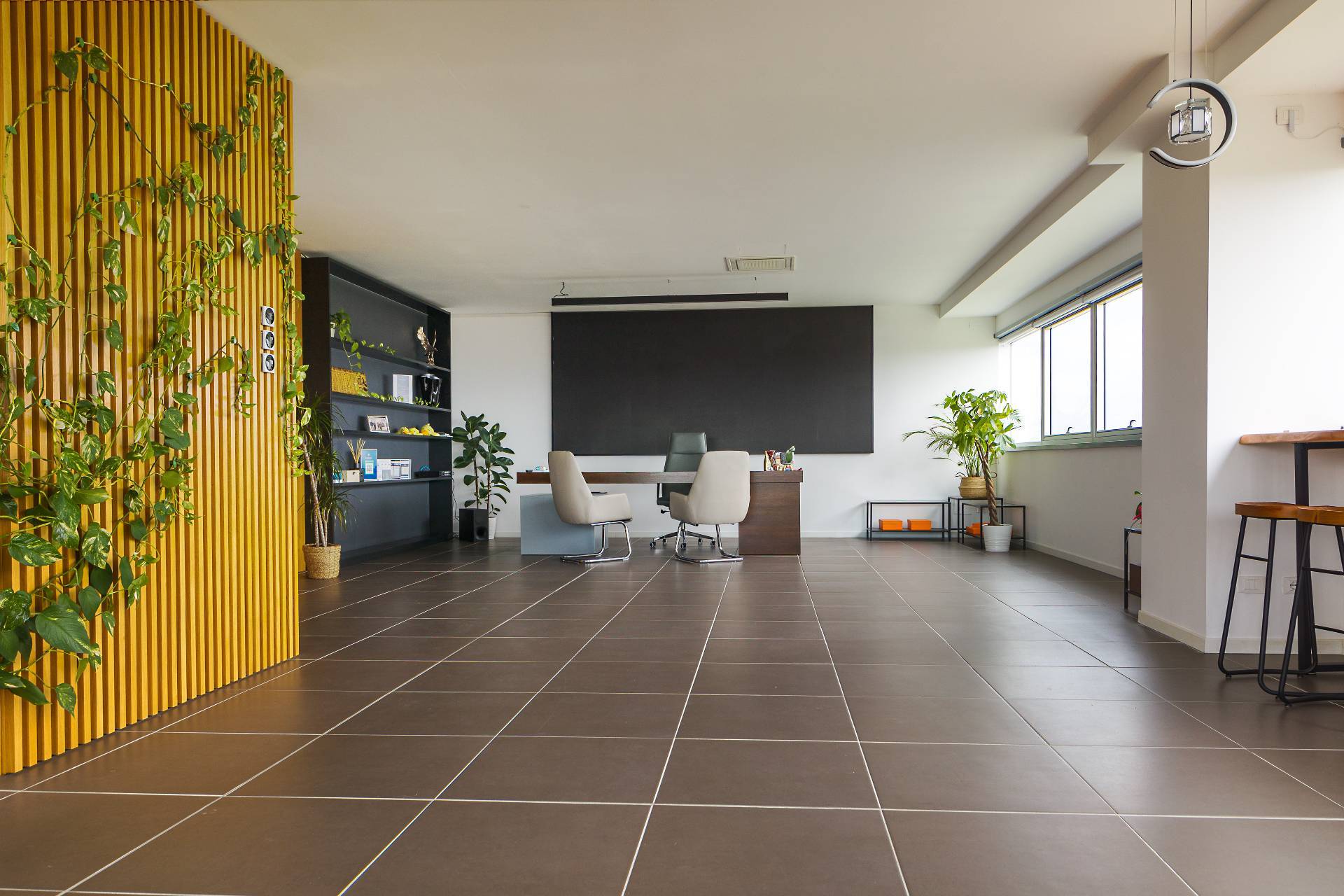 Studio/Ufficio in vendita a Prato, Macrolotto