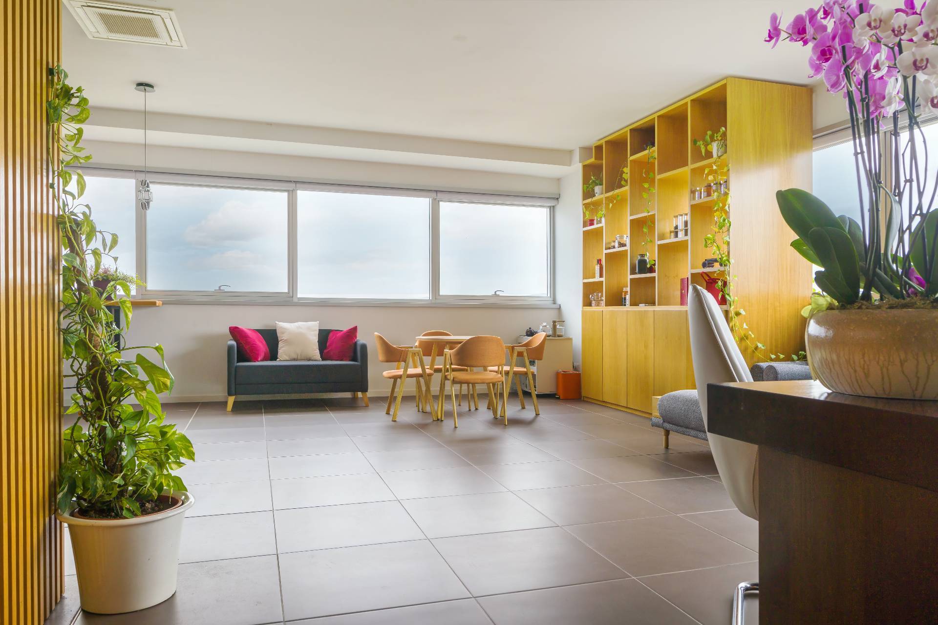 Studio/Ufficio in vendita a Prato, Macrolotto