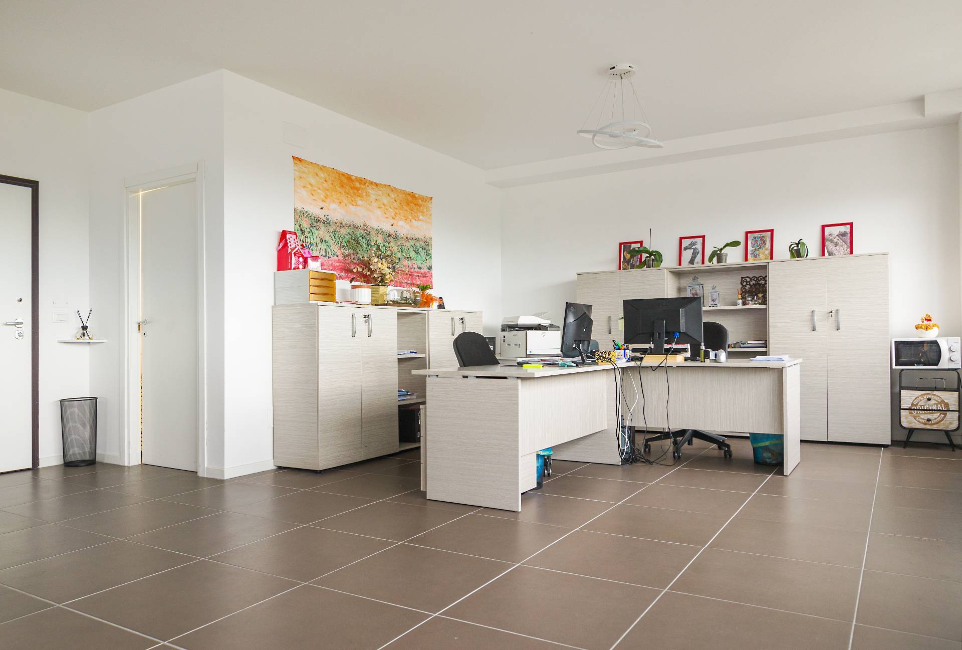 Studio/Ufficio in vendita a Prato, Macrolotto